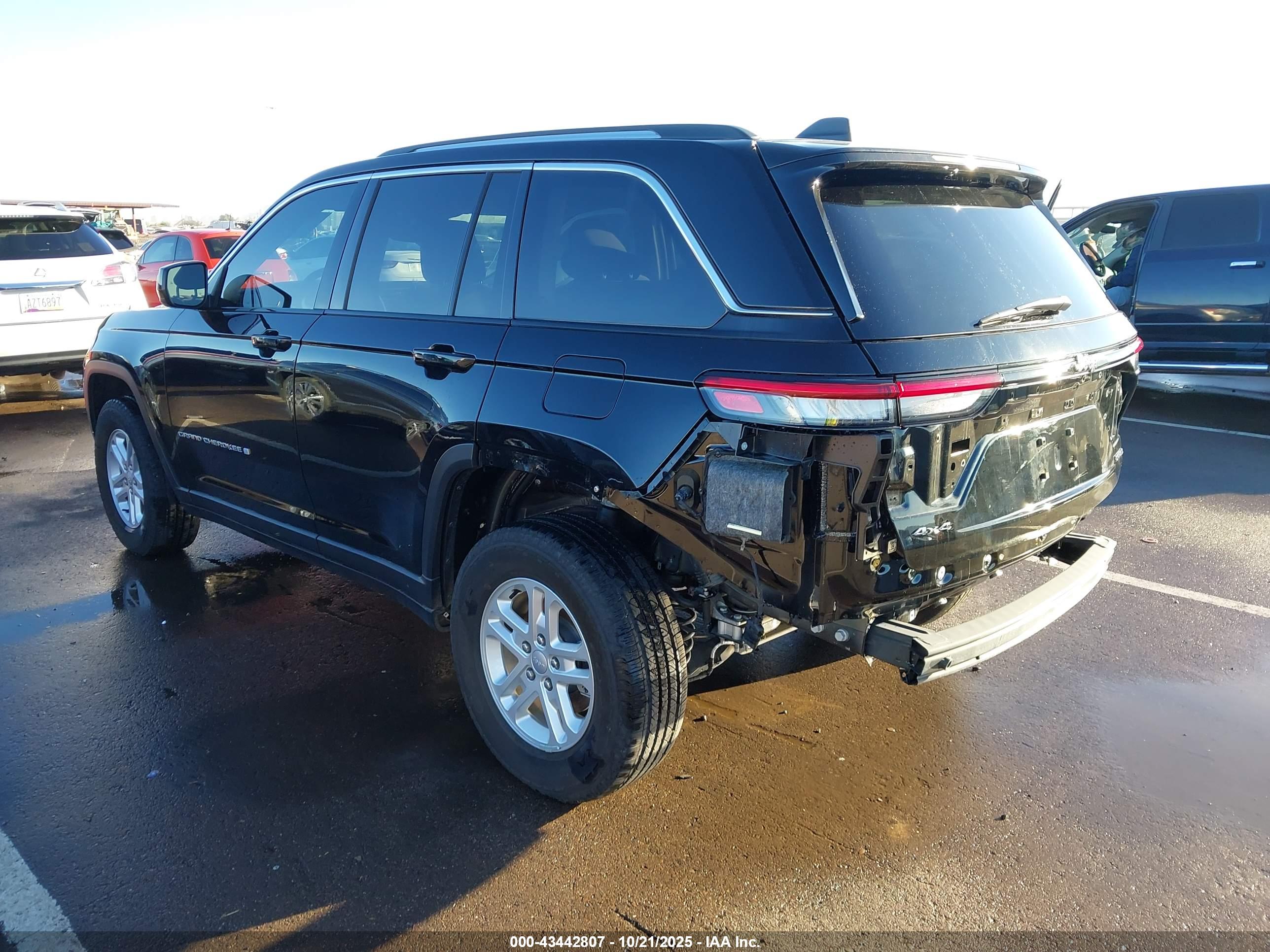 JEEP GRAND image 3