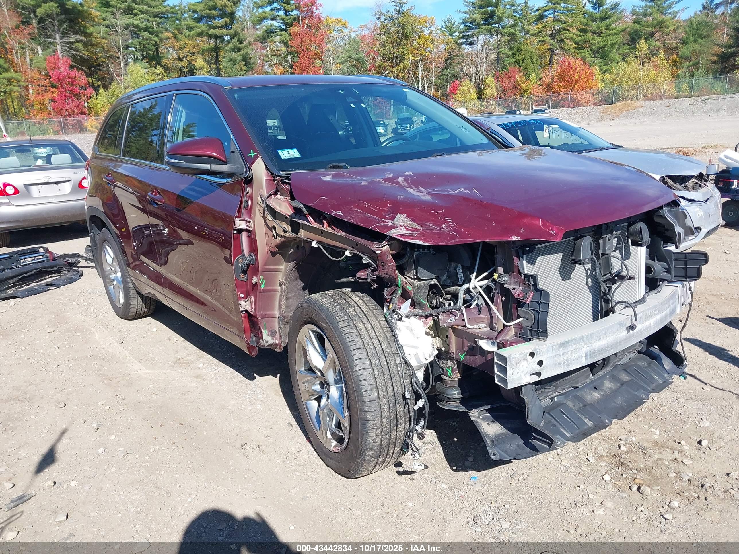 TOYOTA HIGHLANDER image 6
