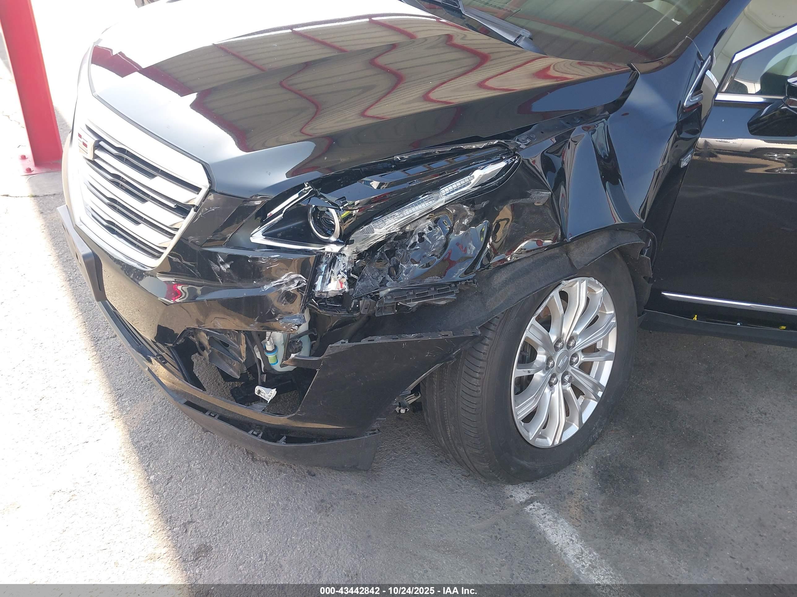 CADILLAC XT5 image 6
