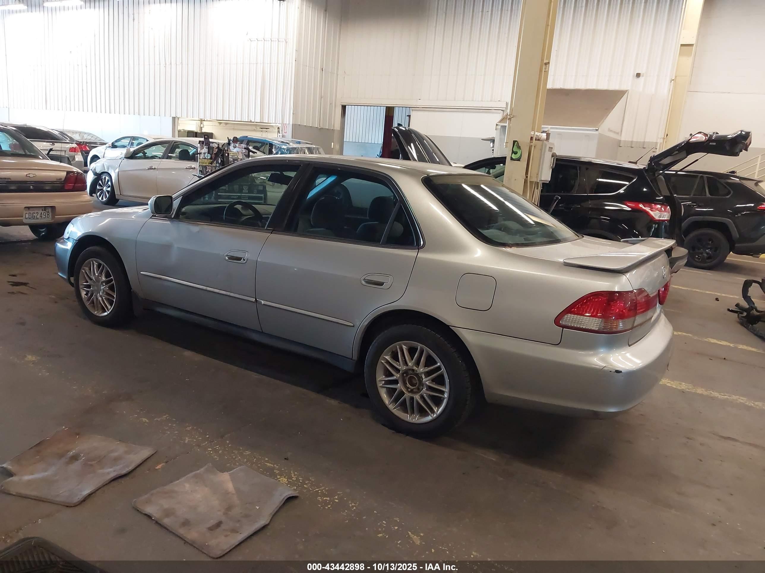 HONDA ACCORD image 3