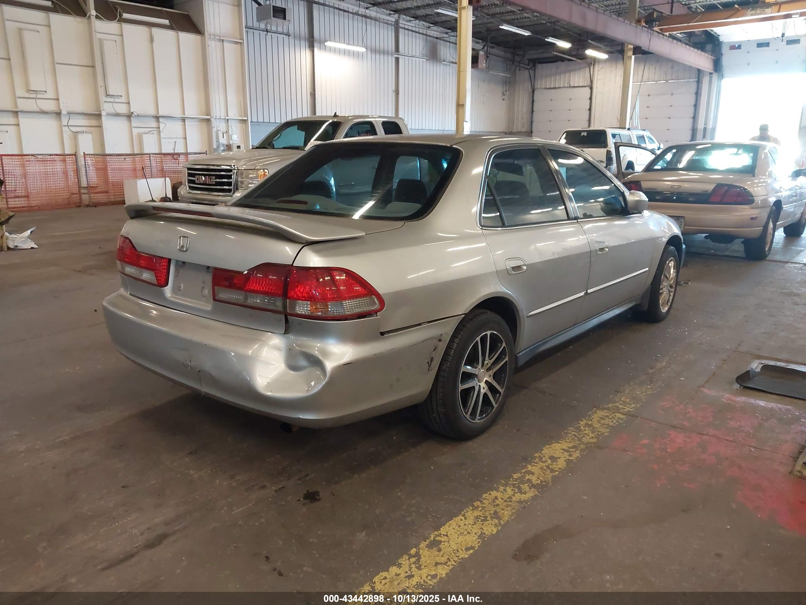 HONDA ACCORD image 4