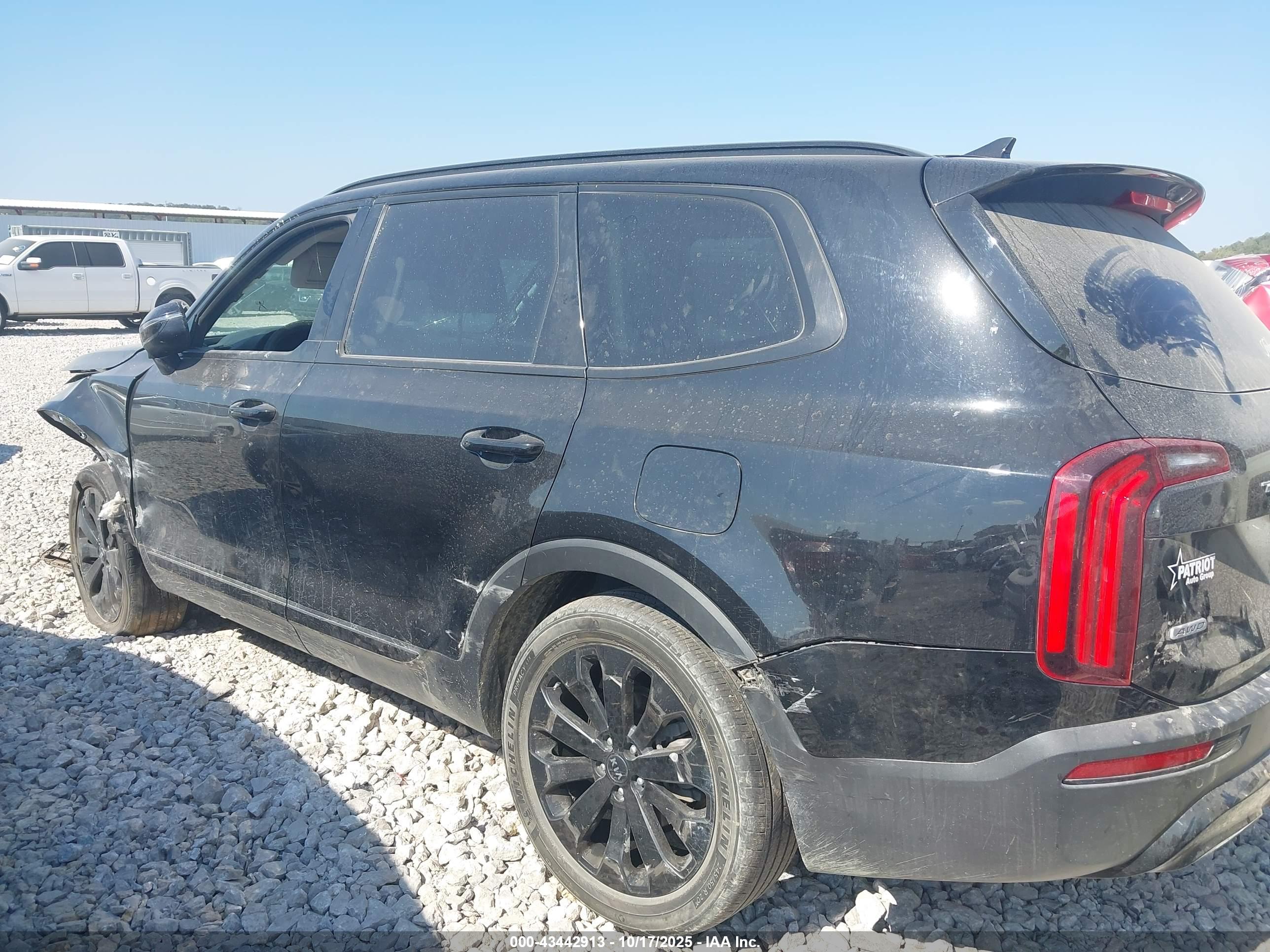 KIA TELLURIDE image 3