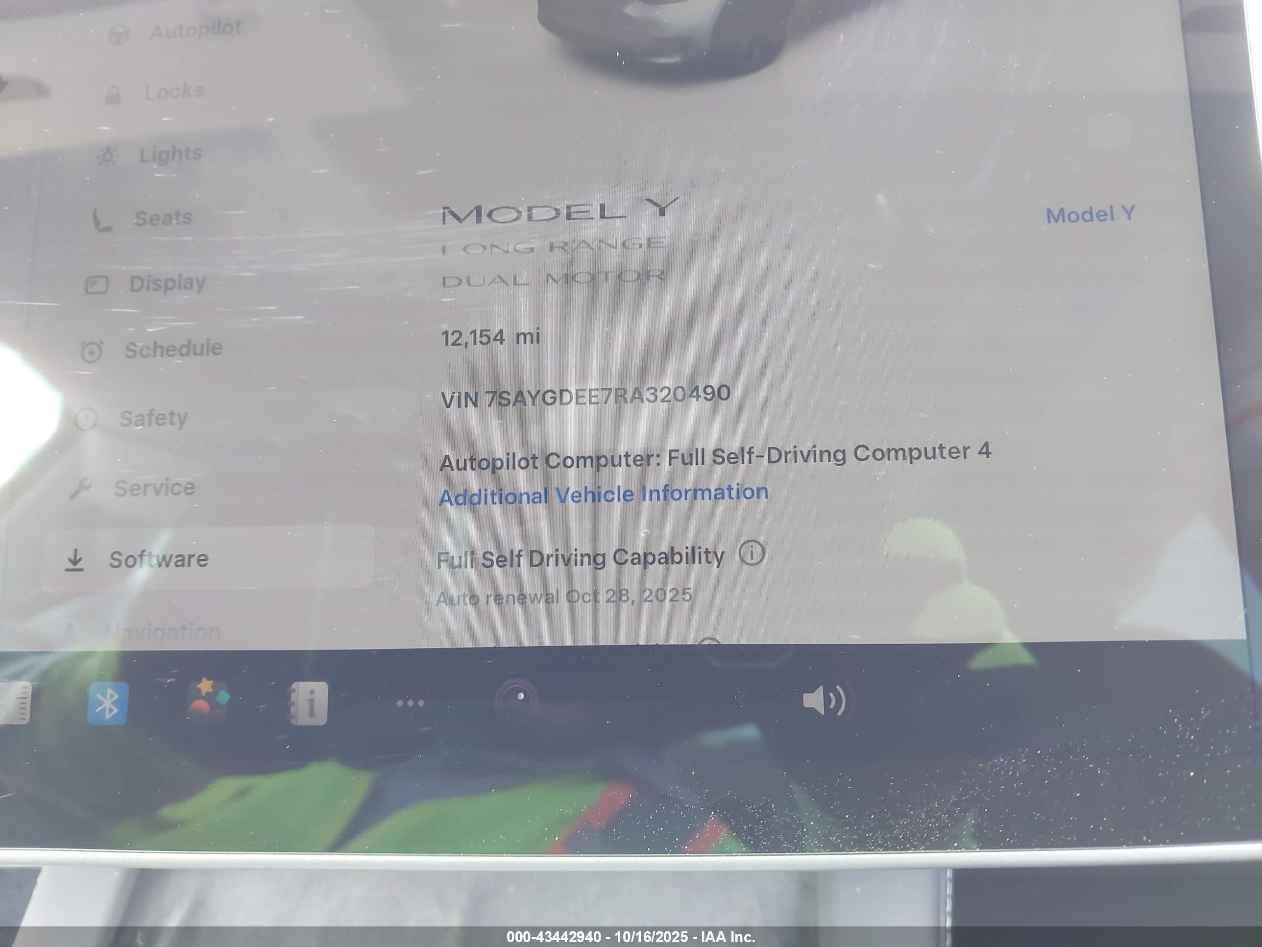 TESLA MODEL image 7