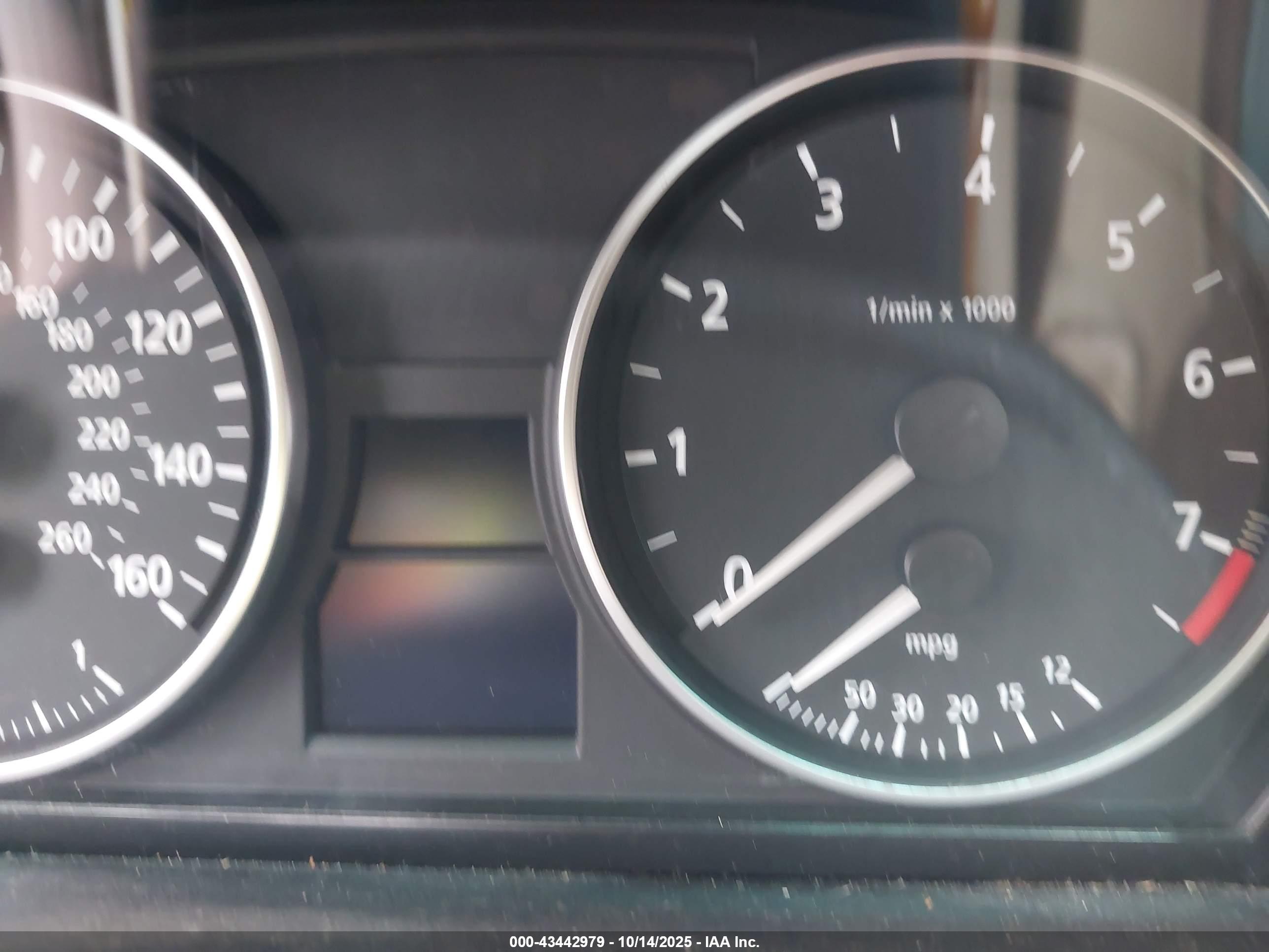 BMW 330I image 7