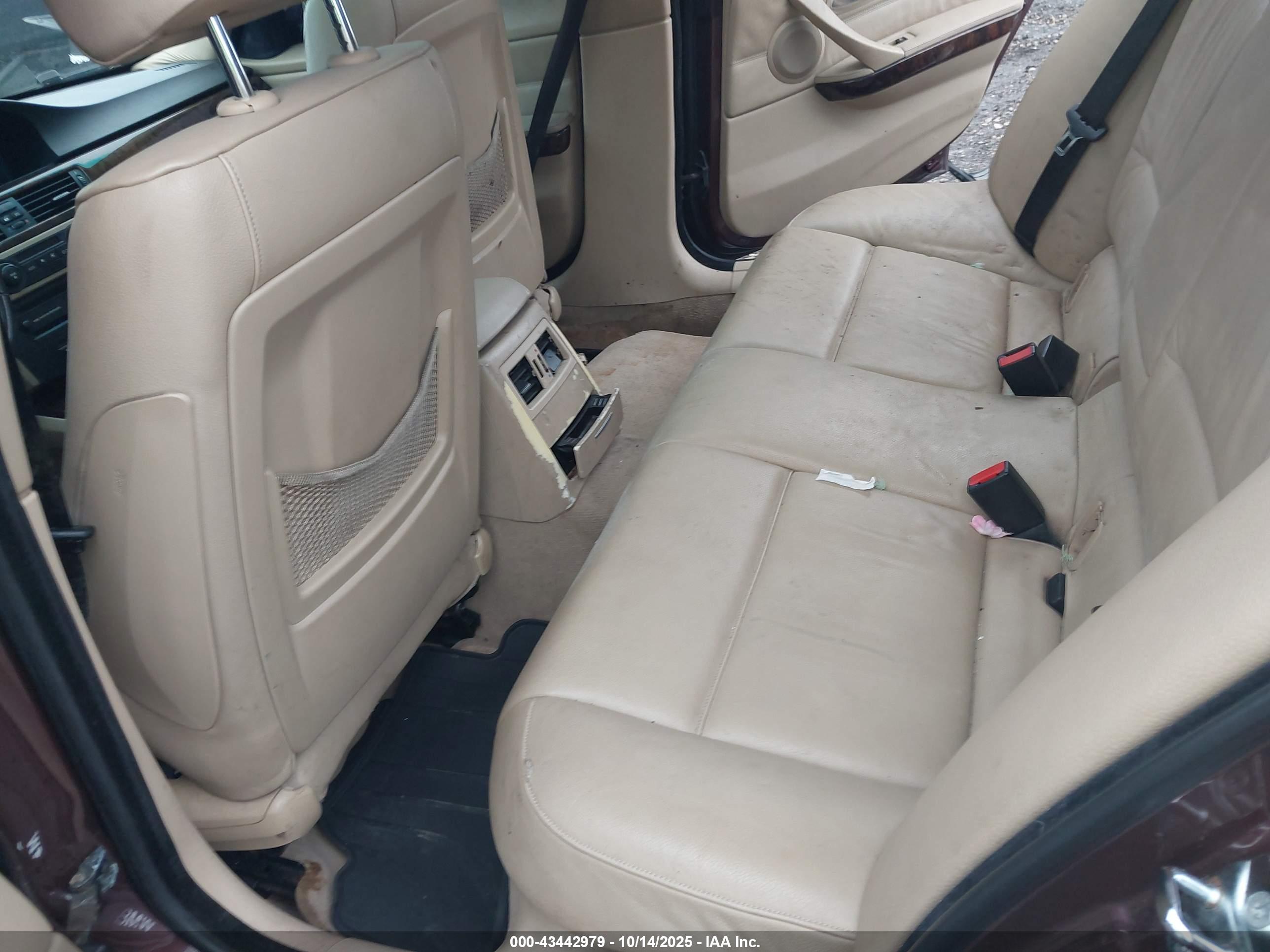 BMW 330I image 8
