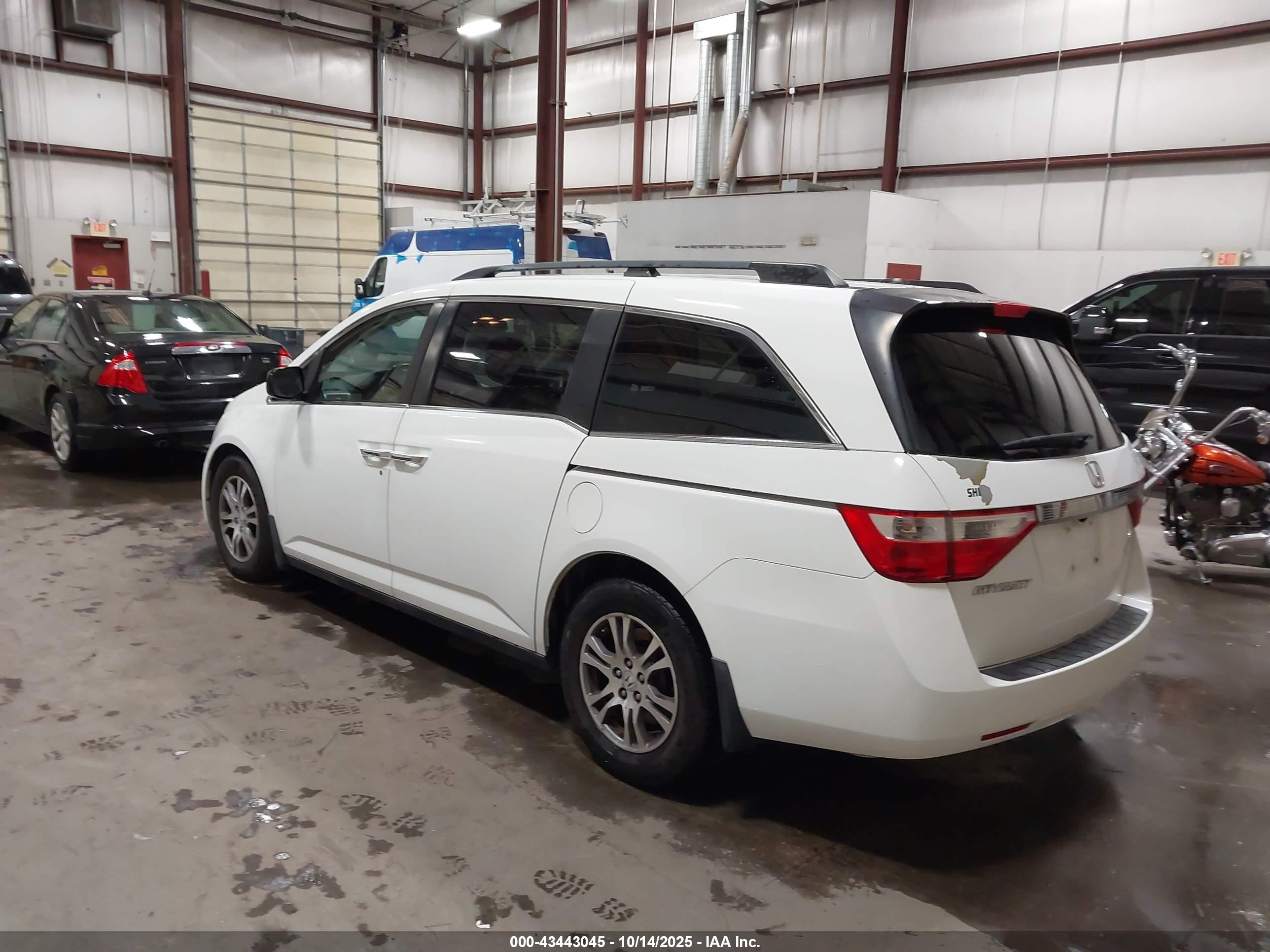 HONDA ODYSSEY image 3