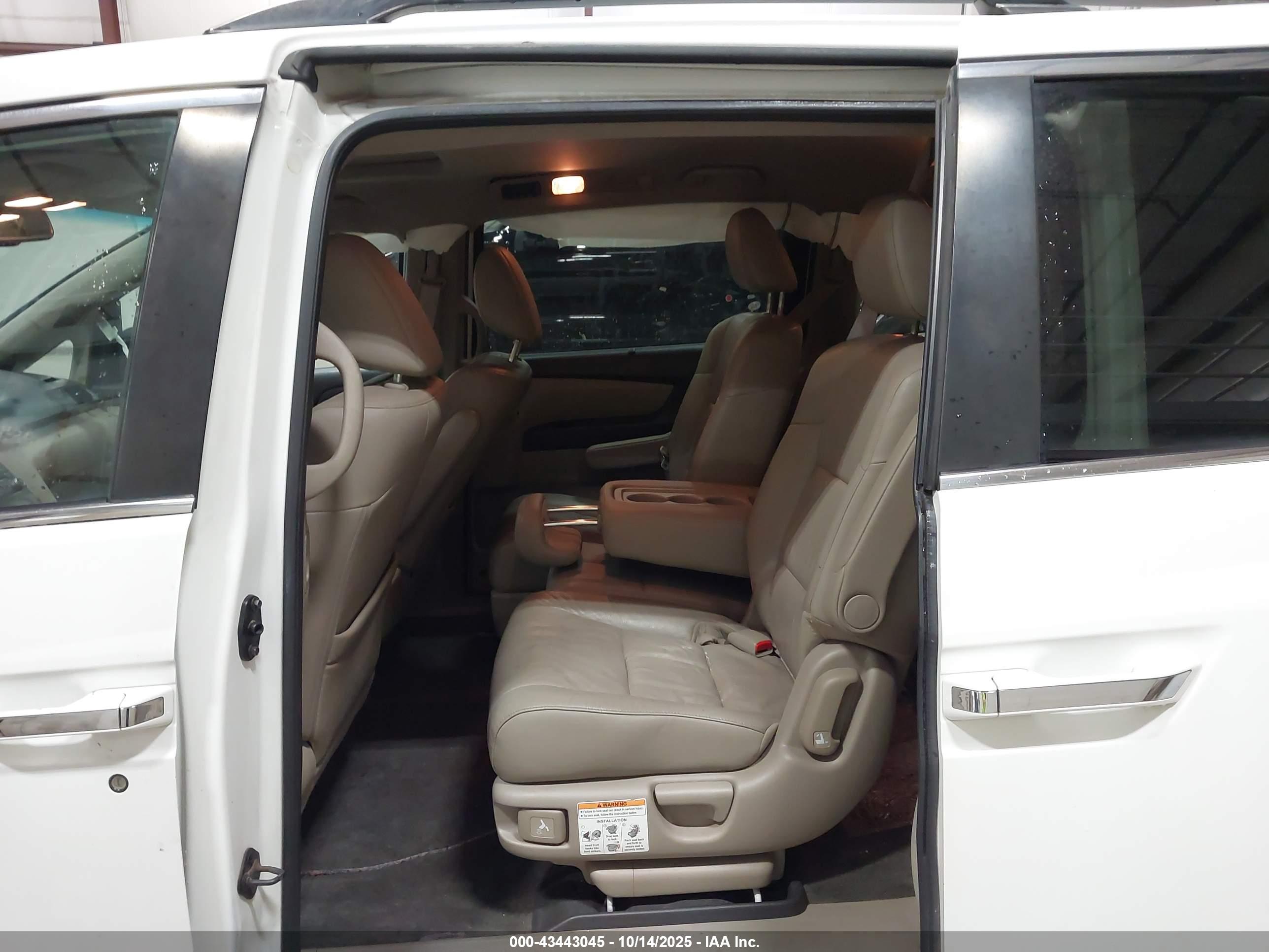 HONDA ODYSSEY image 8