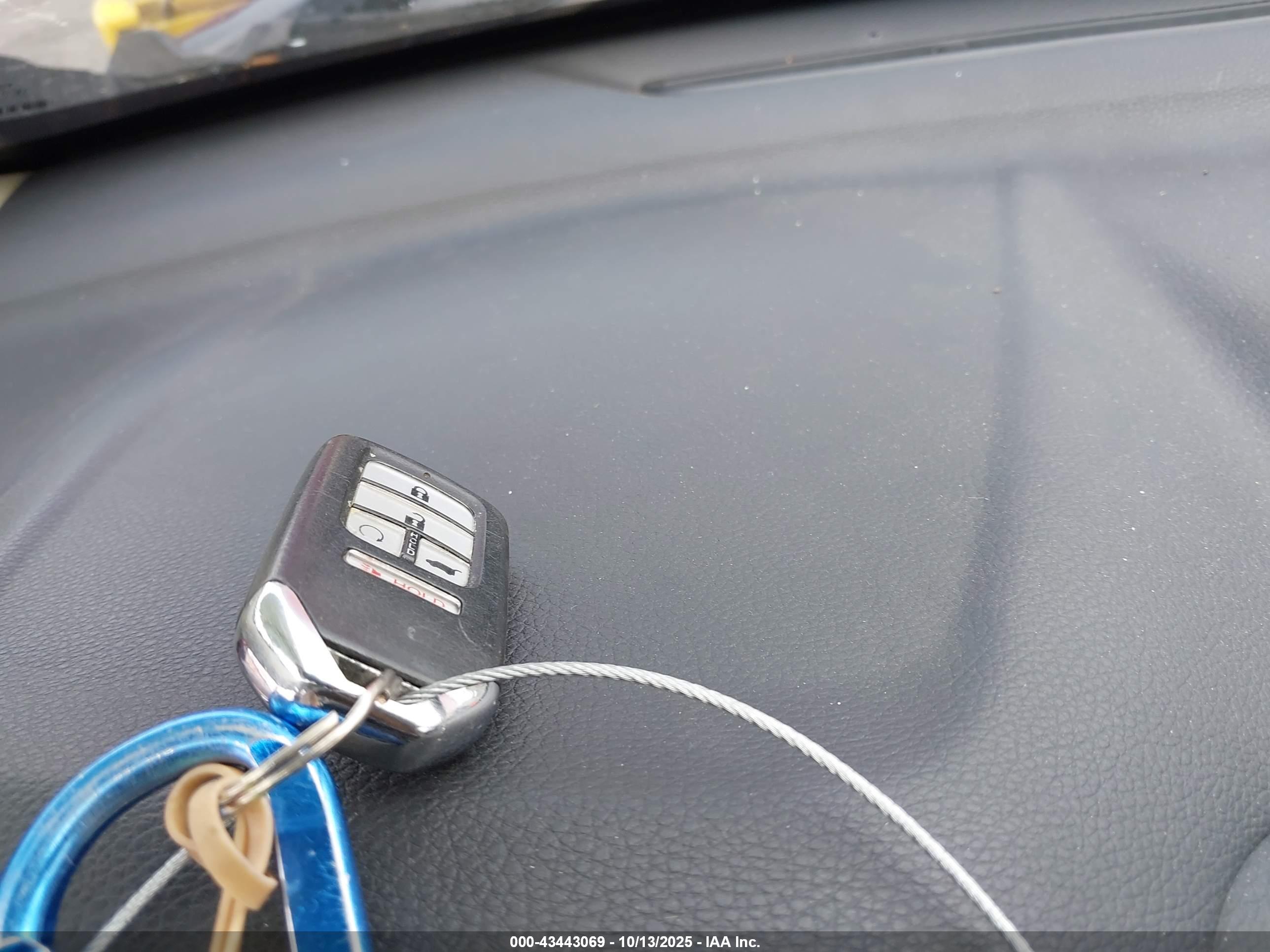 HONDA CR-V image 11