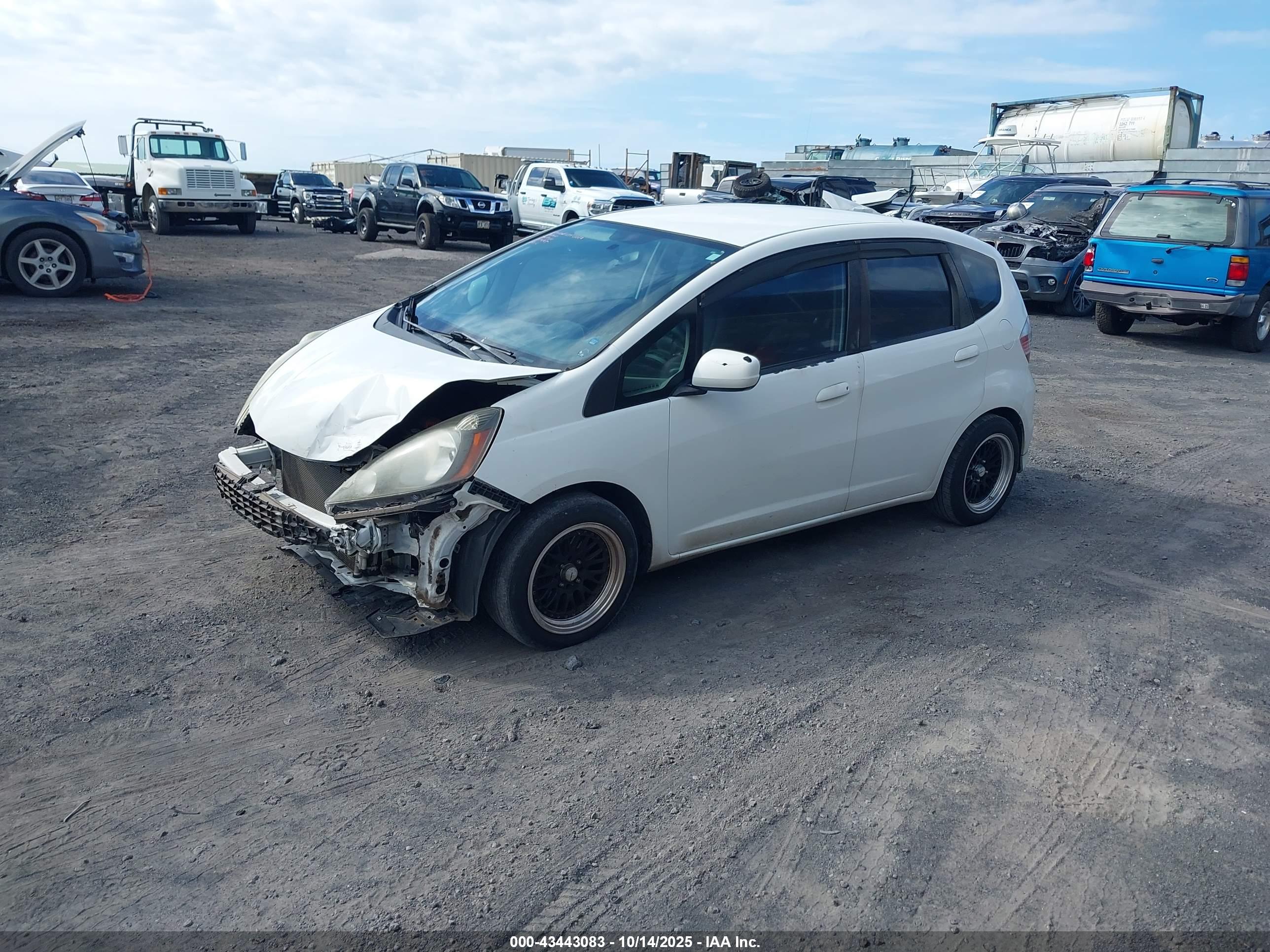 HONDA FIT image 2