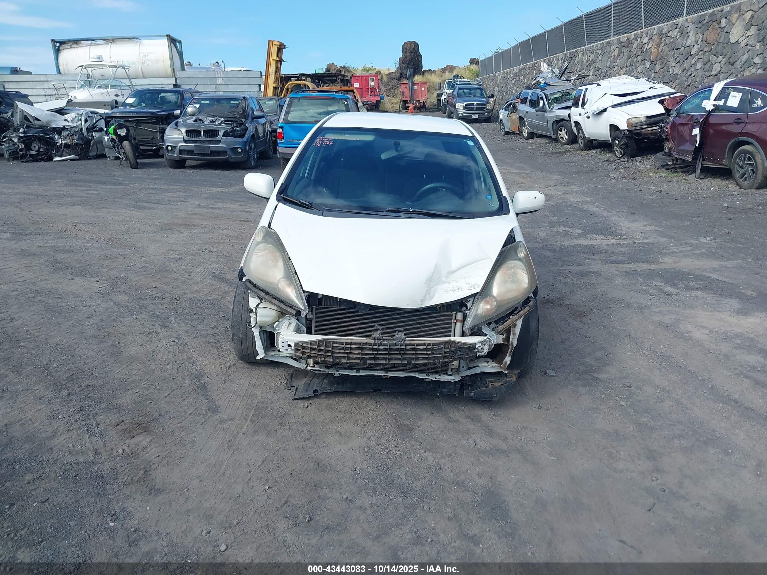 HONDA FIT image 6