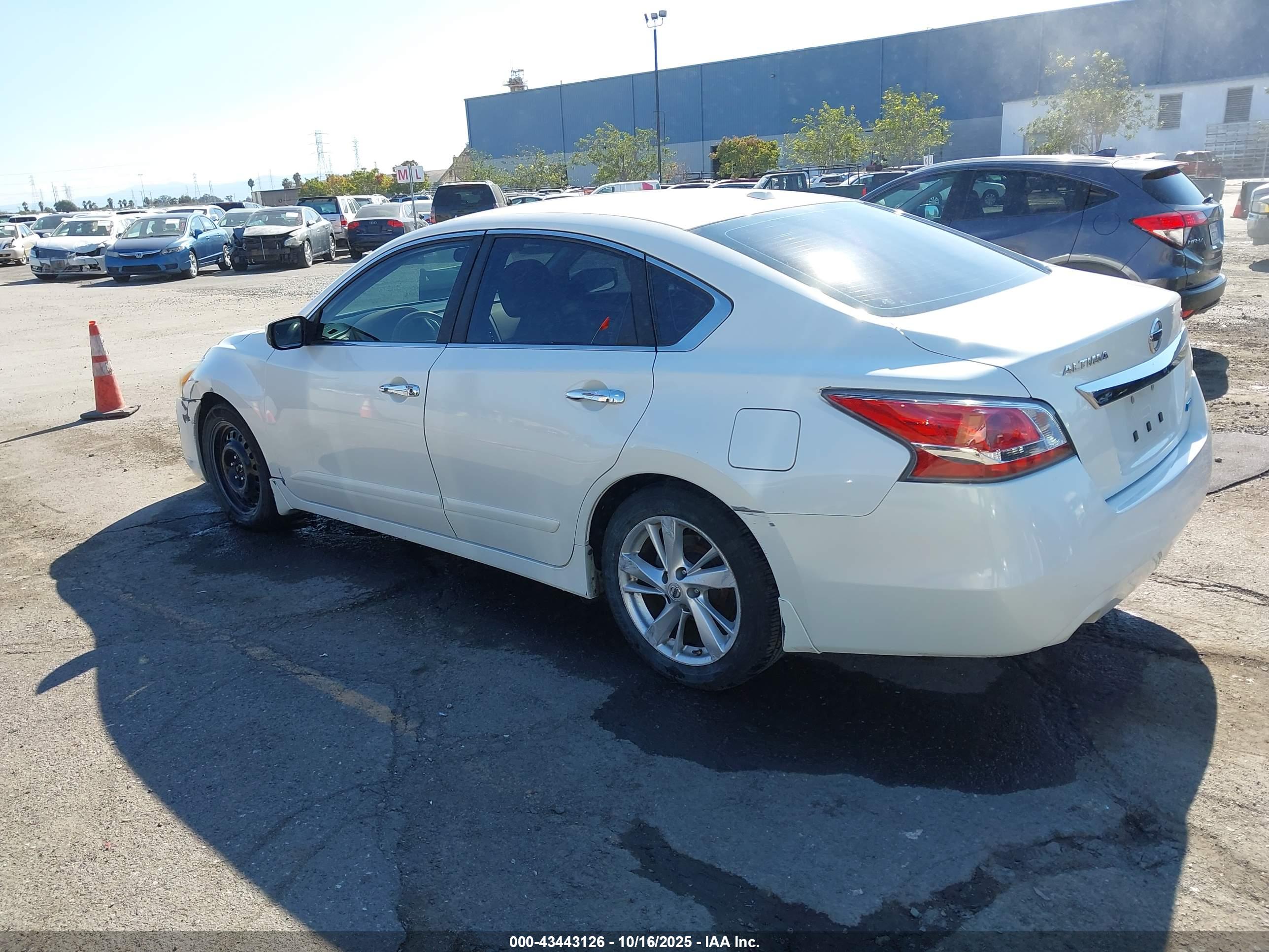 NISSAN ALTIMA image 3