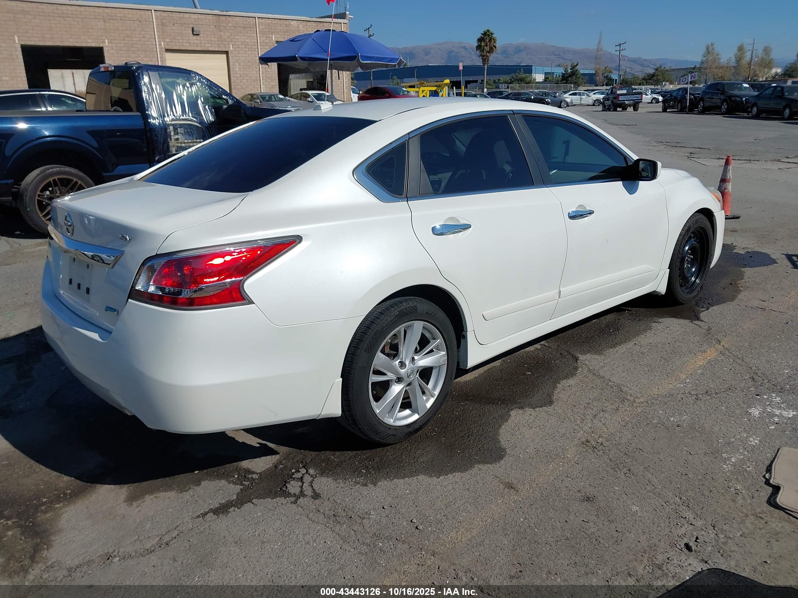 NISSAN ALTIMA image 4