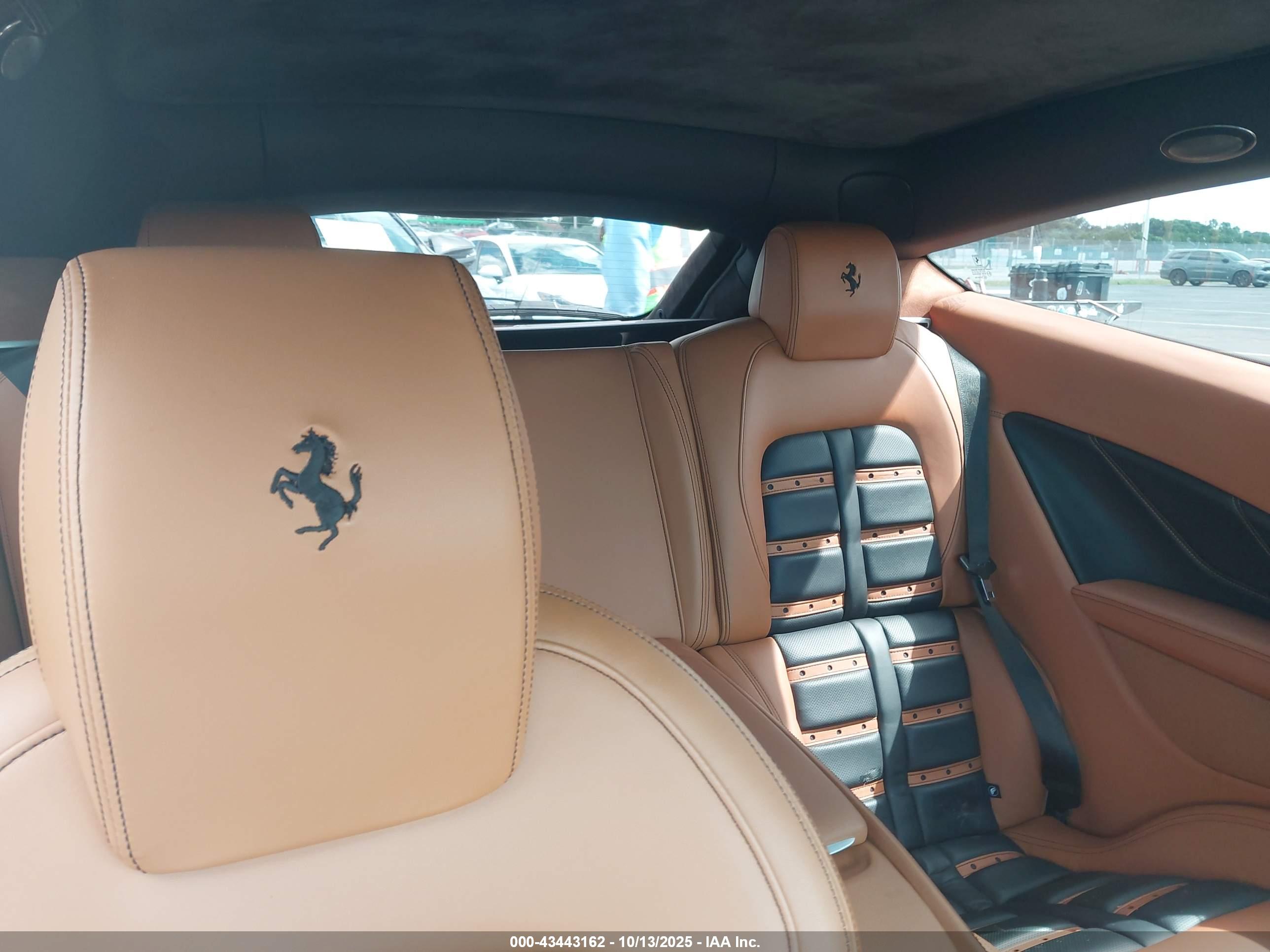 FERRARI FF image 8