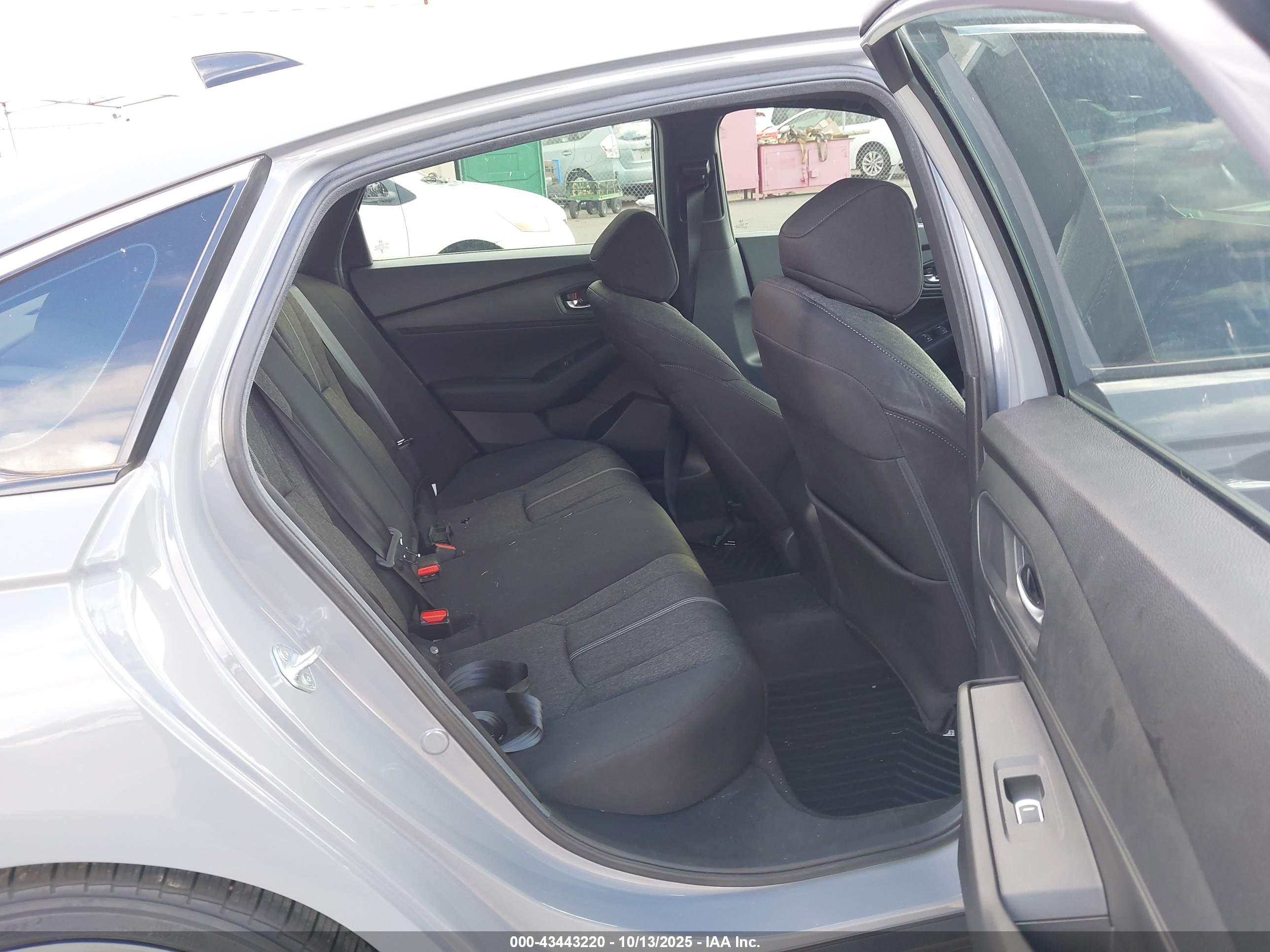 HONDA ACCORD image 8