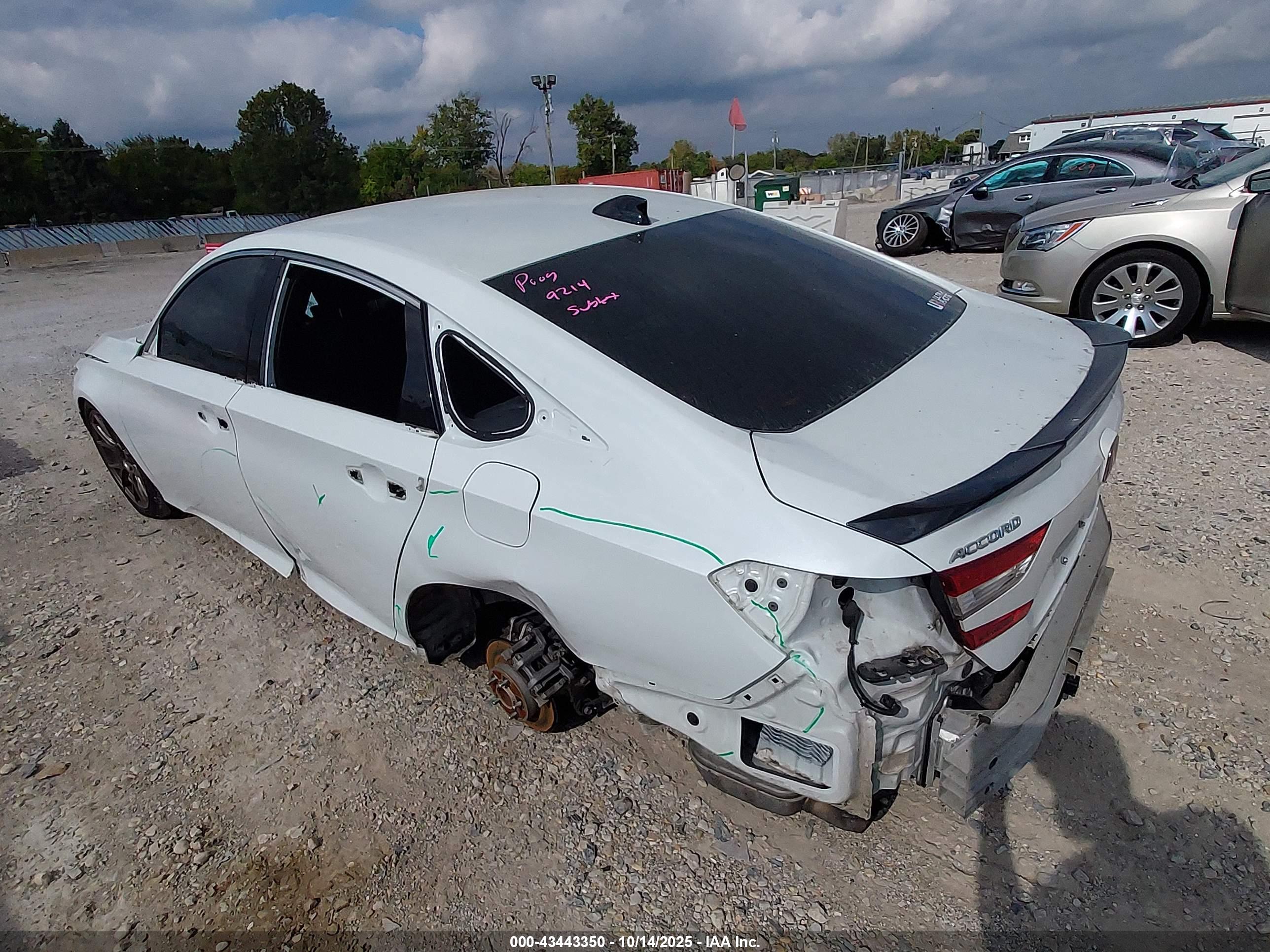 HONDA ACCORD image 3