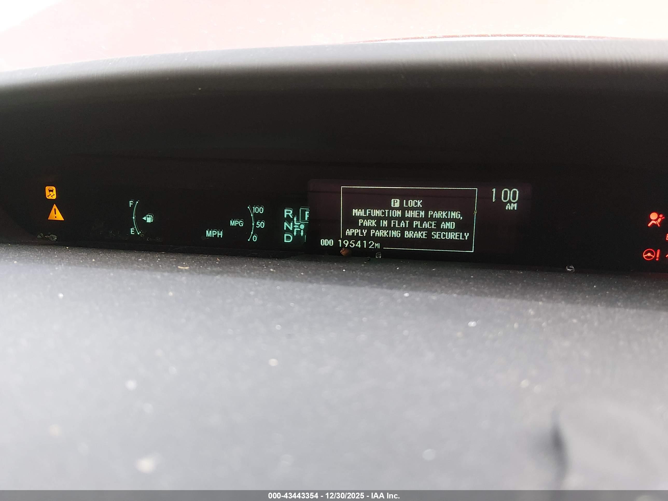 TOYOTA PRIUS image 7