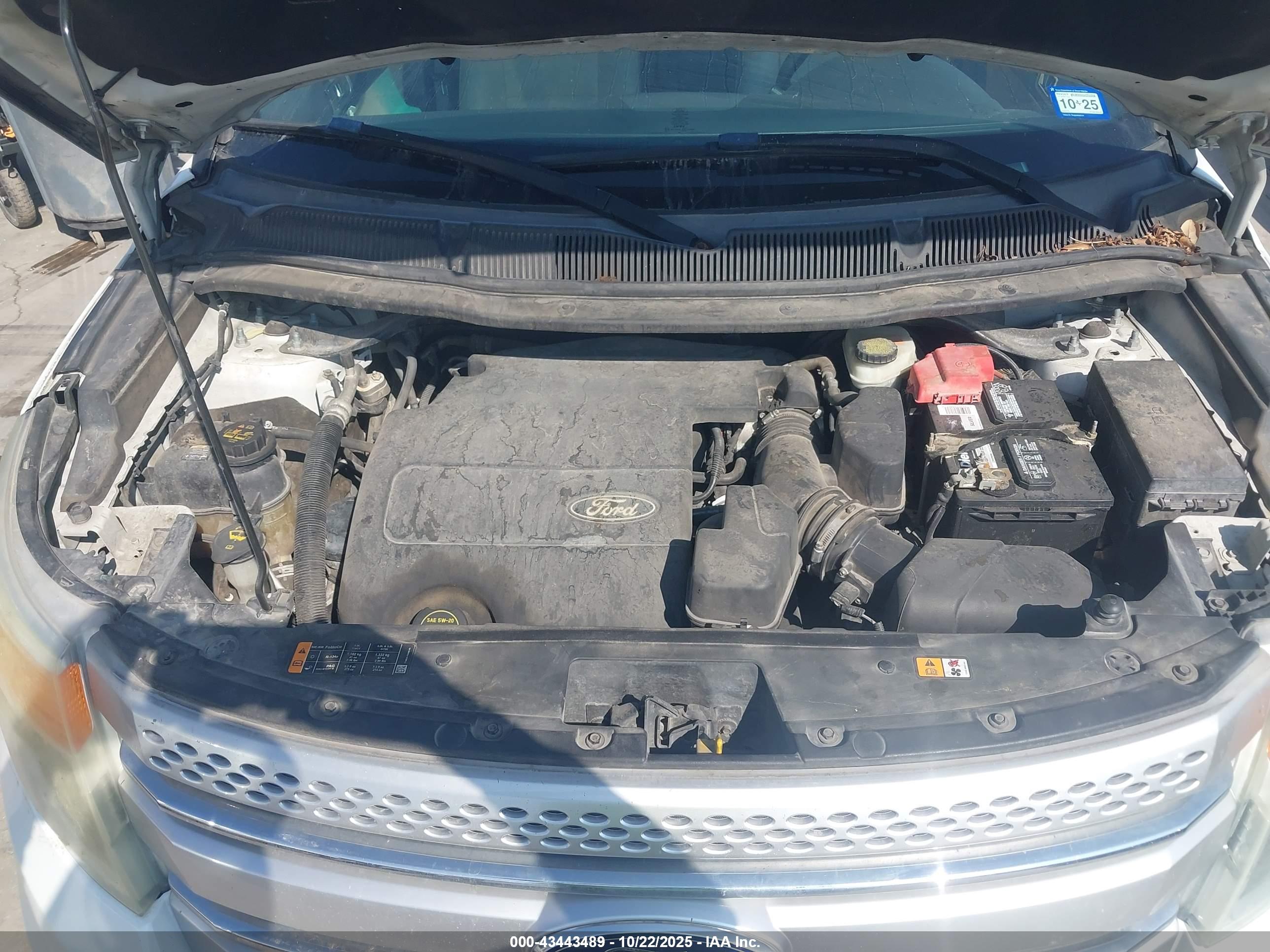 FORD EXPLORER image 10