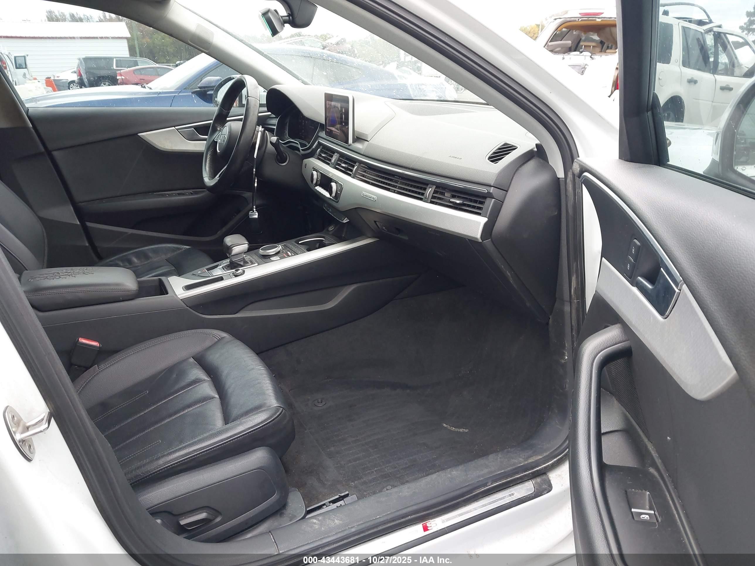 AUDI A4 image 5