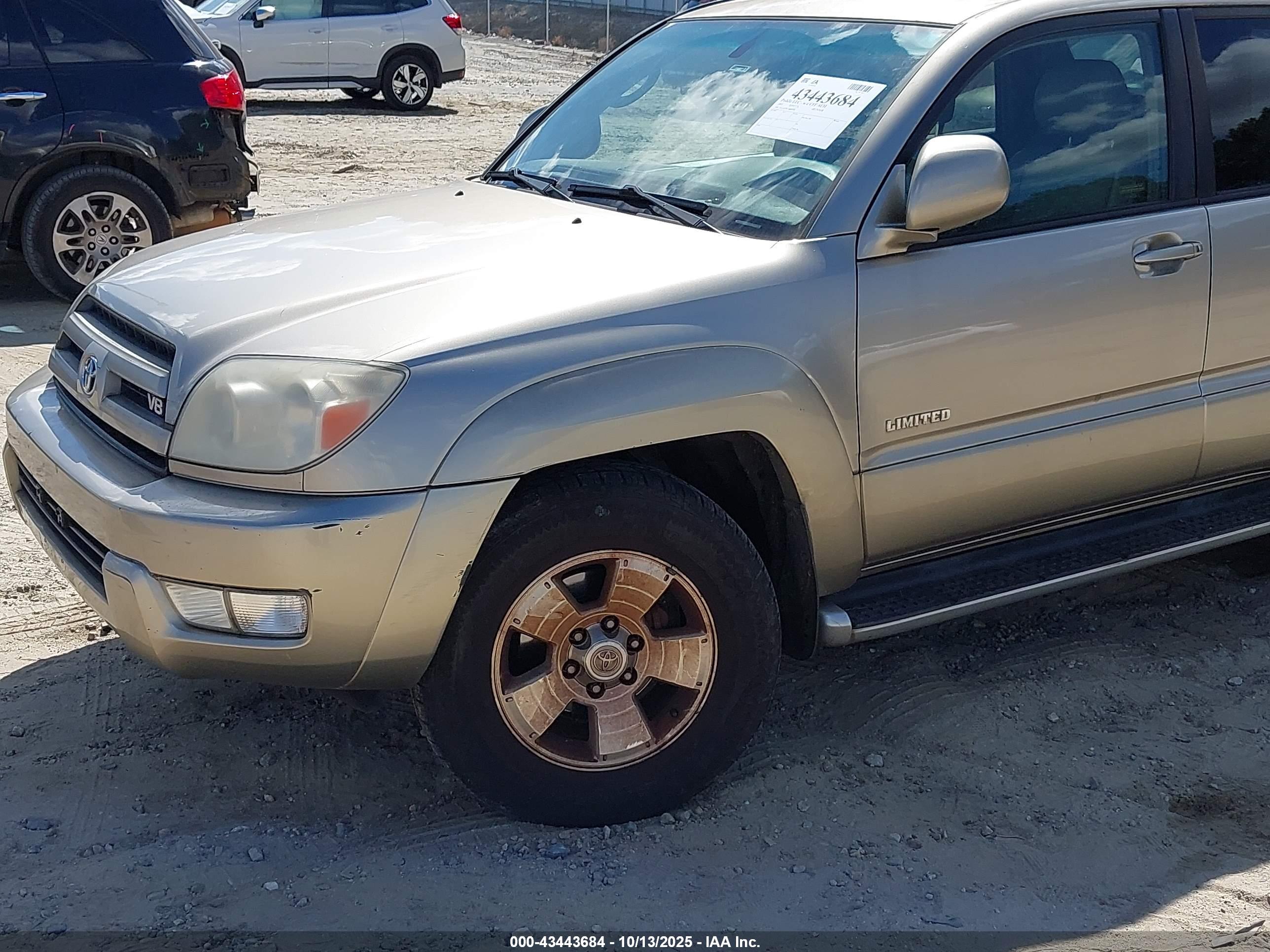 TOYOTA 4RUNNER image 6