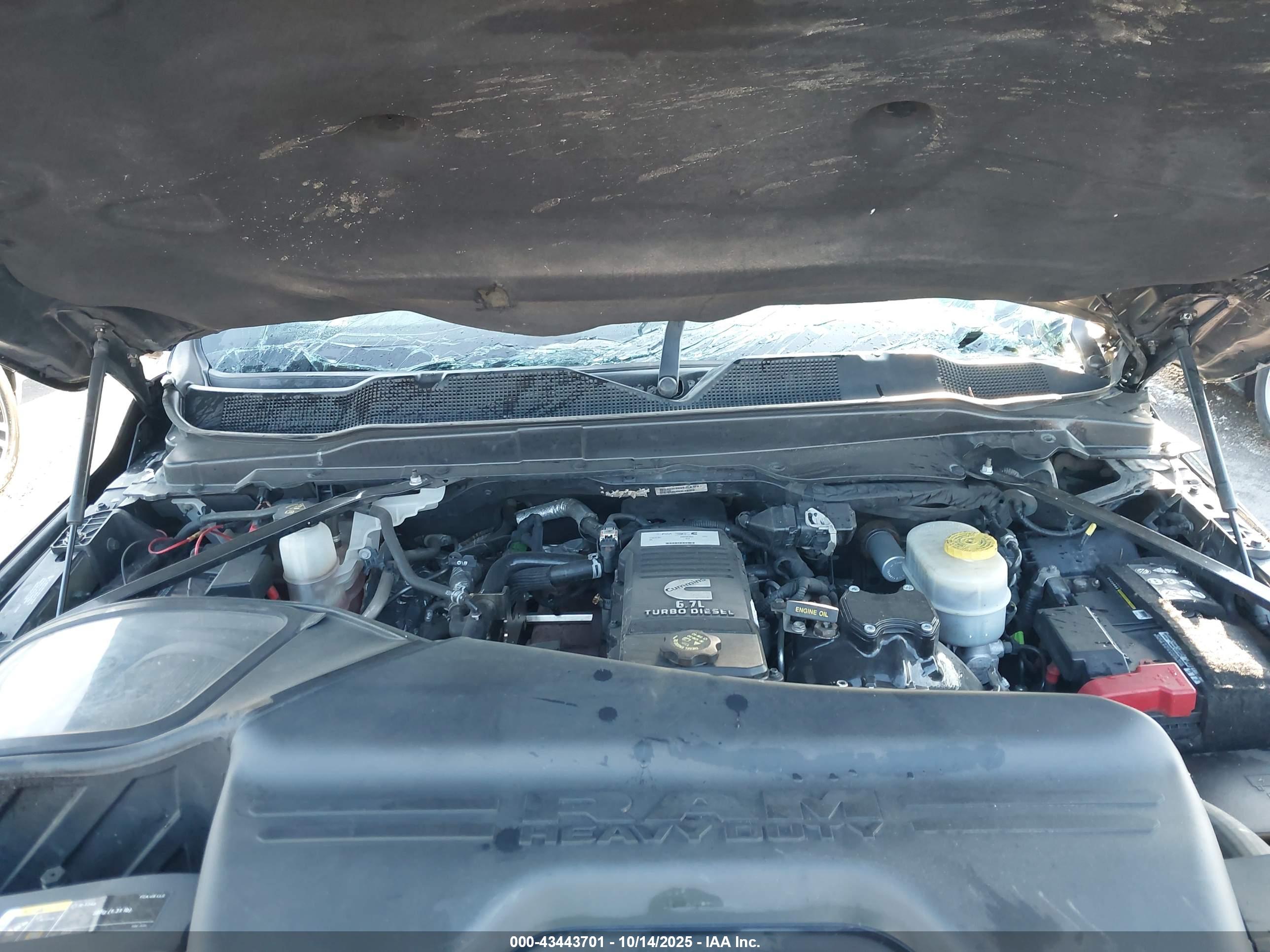 RAM 2500 image 10