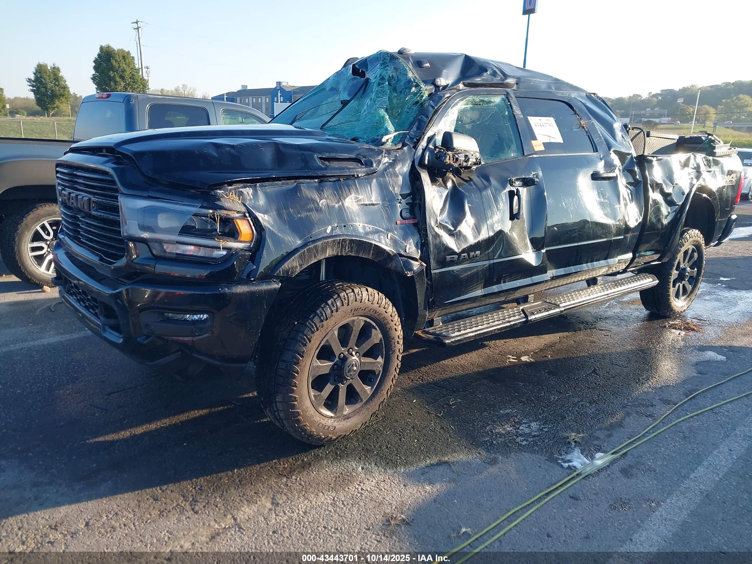 RAM 2500 image 2