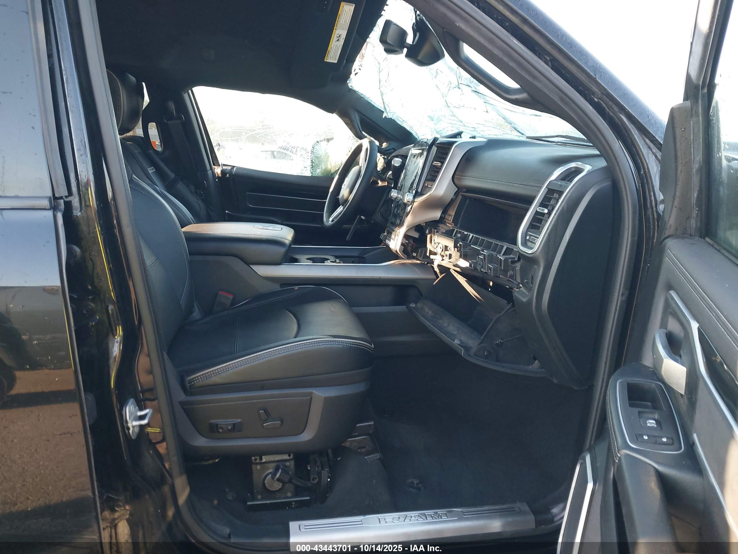 RAM 2500 image 5