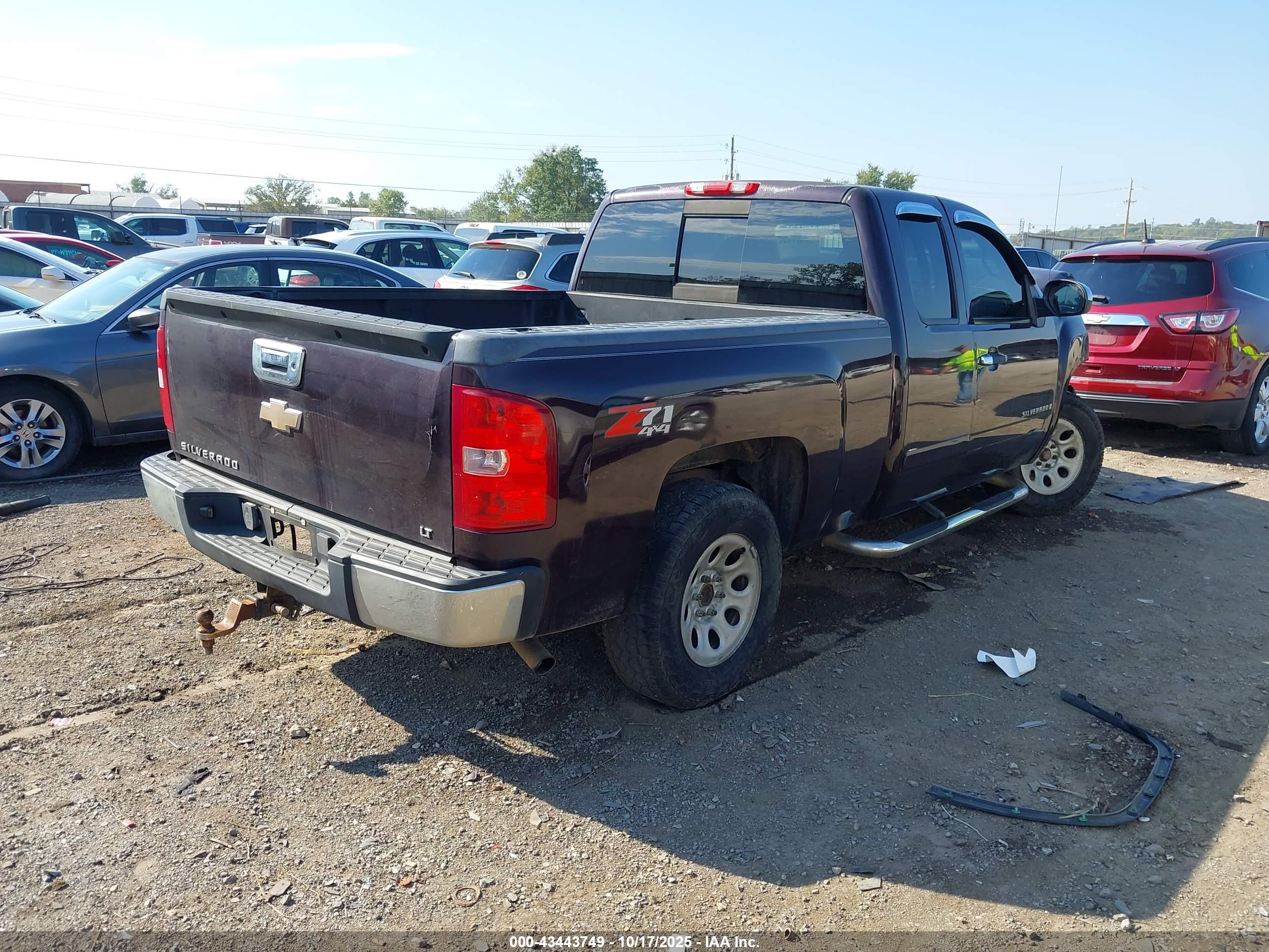 CHEVROLET SILVERADO image 4