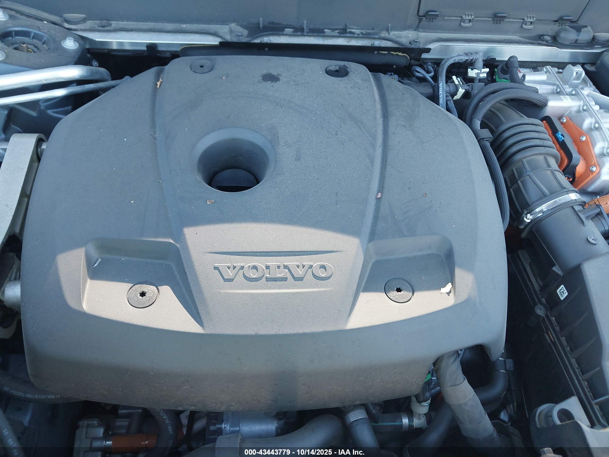 VOLVO XC90 image 10