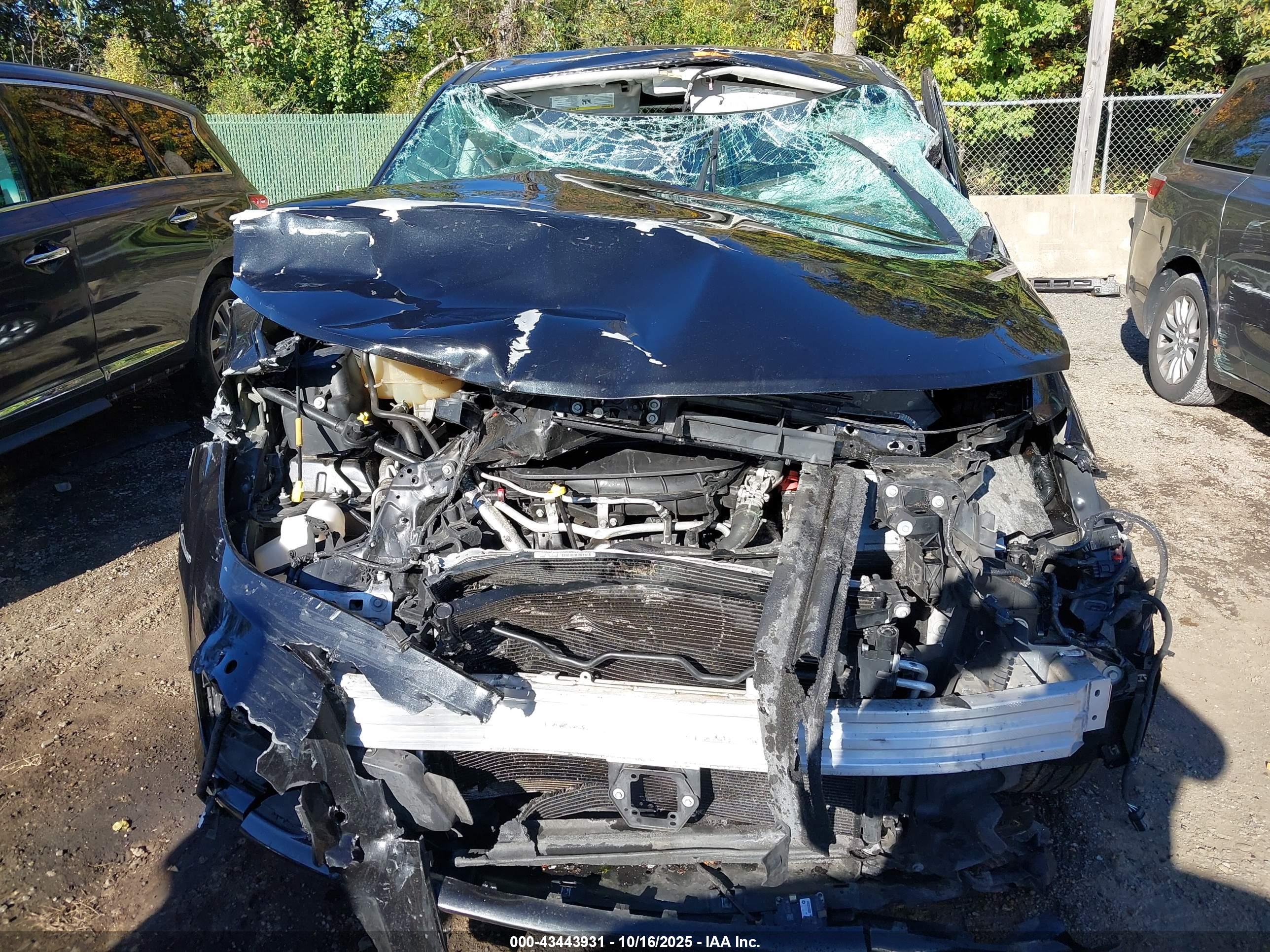 CHRYSLER PACIFICA image 10