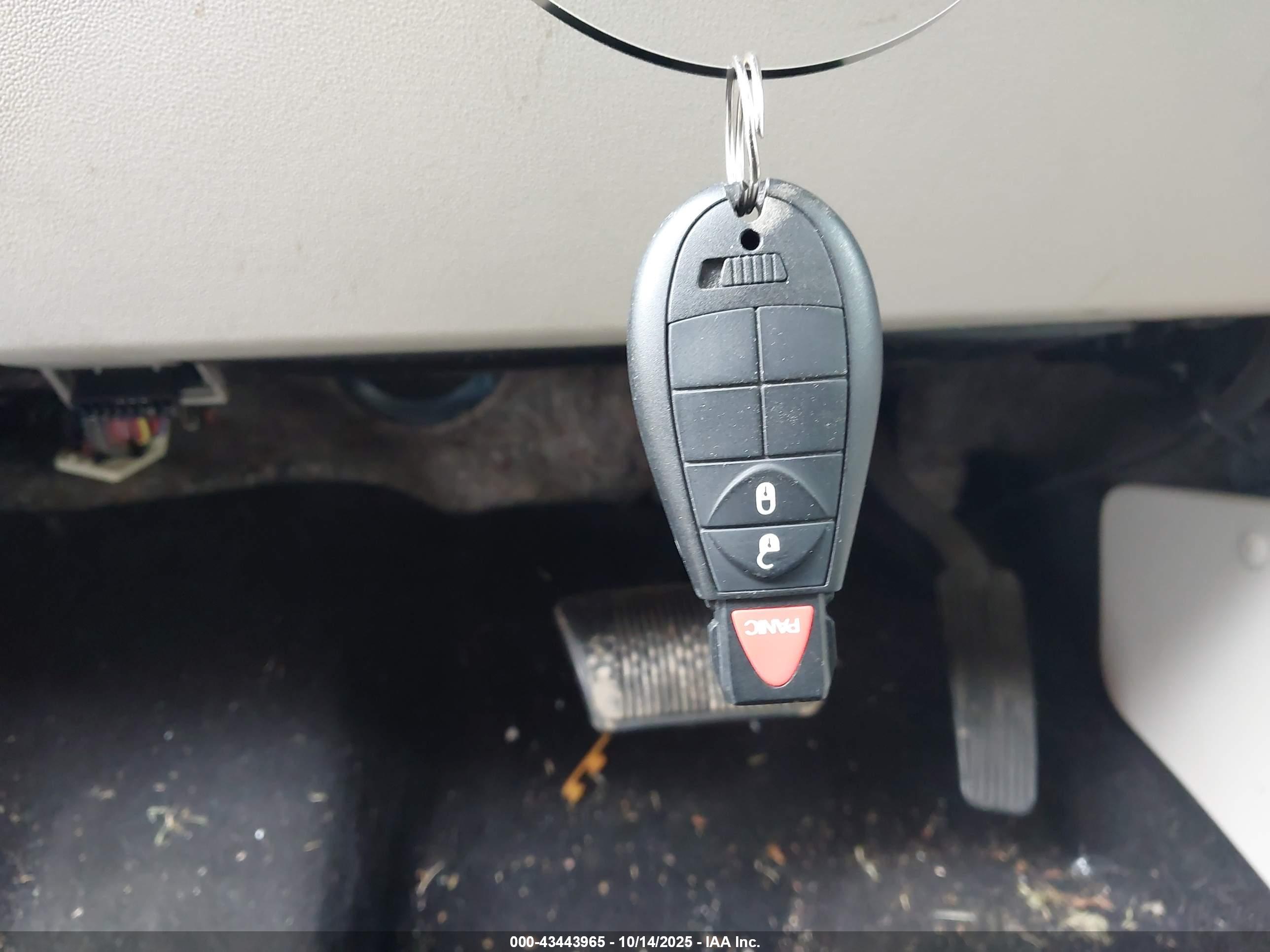 DODGE GRAND image 11