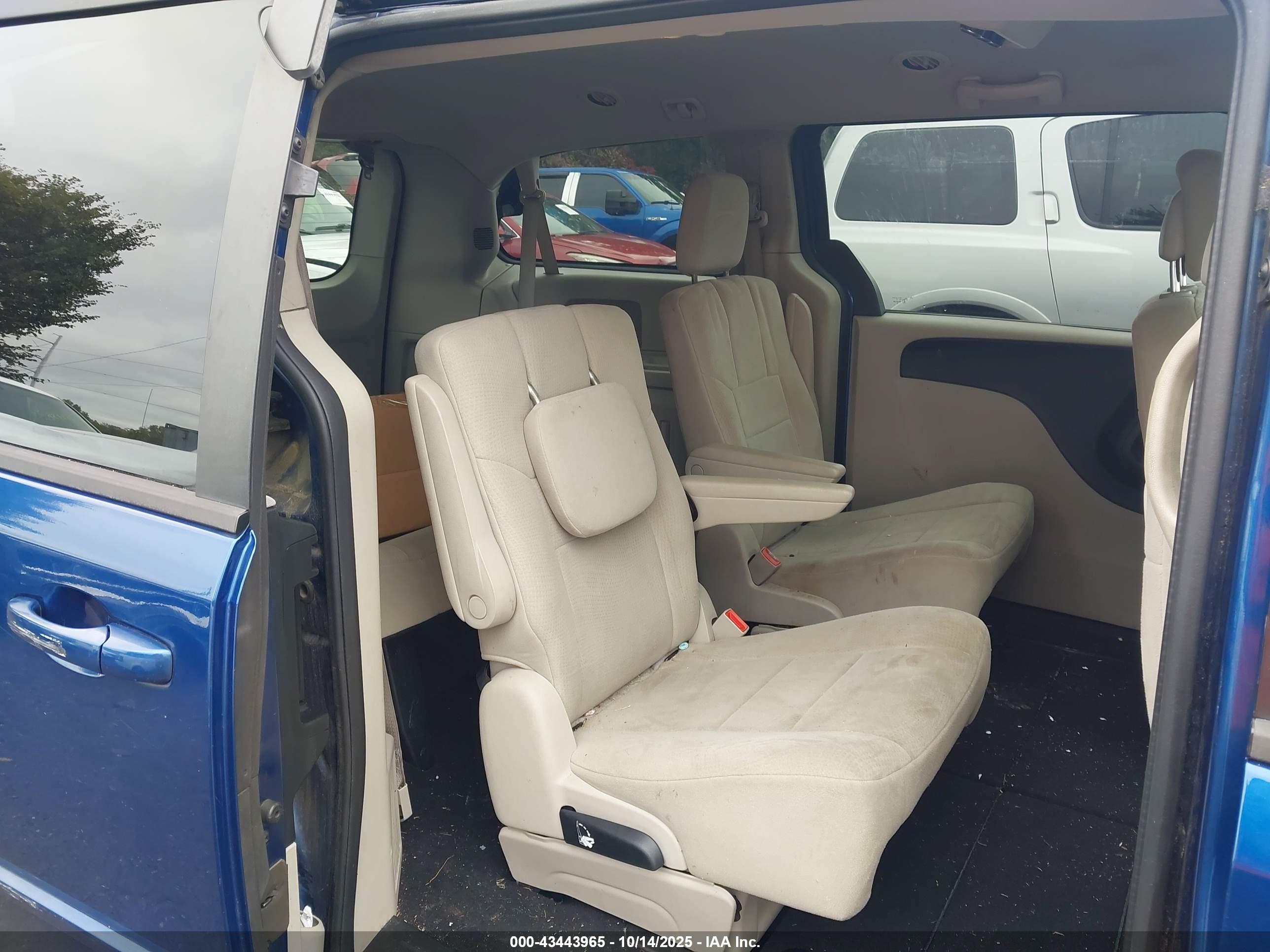 DODGE GRAND image 8