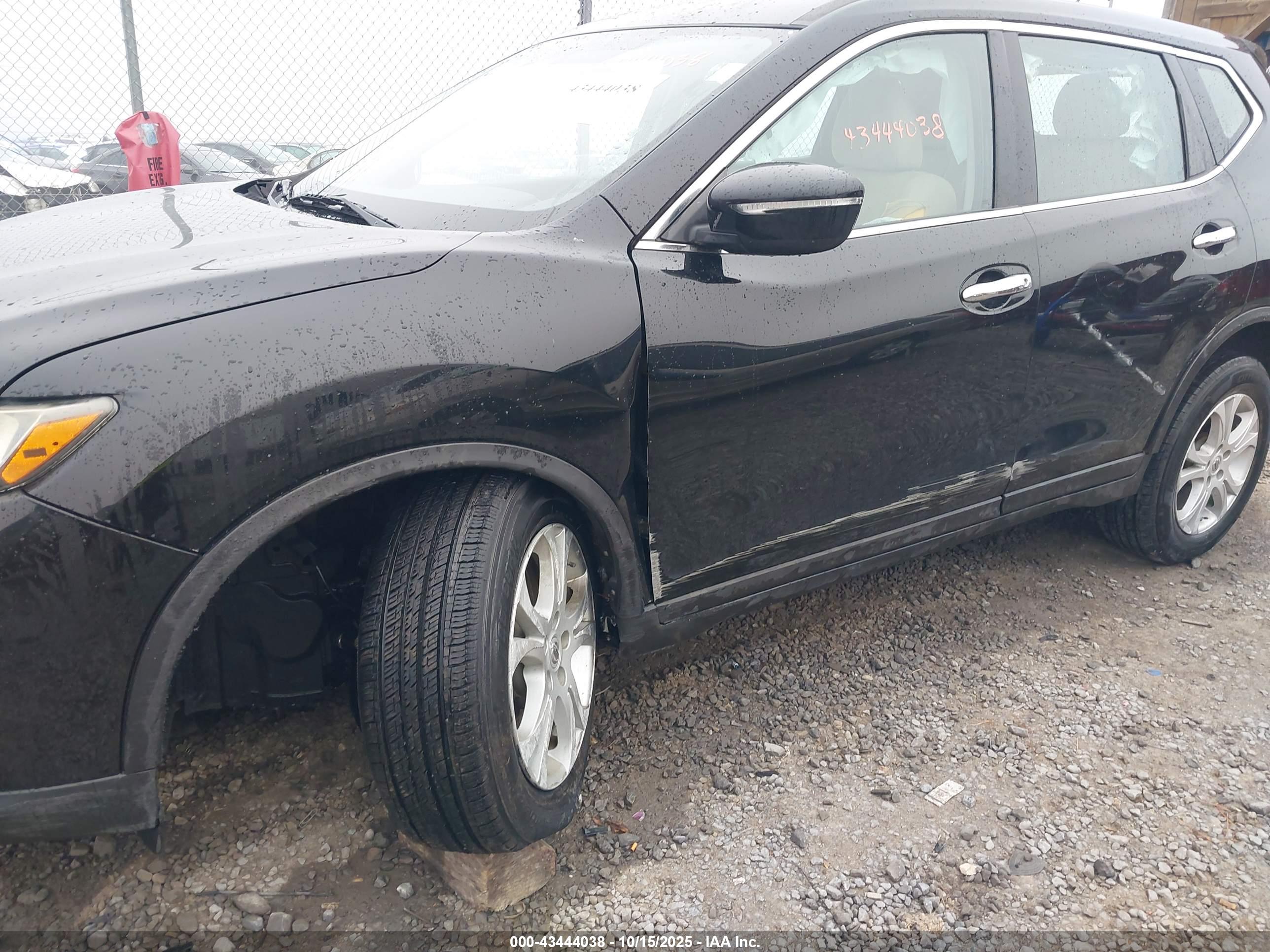 NISSAN ROGUE image 6