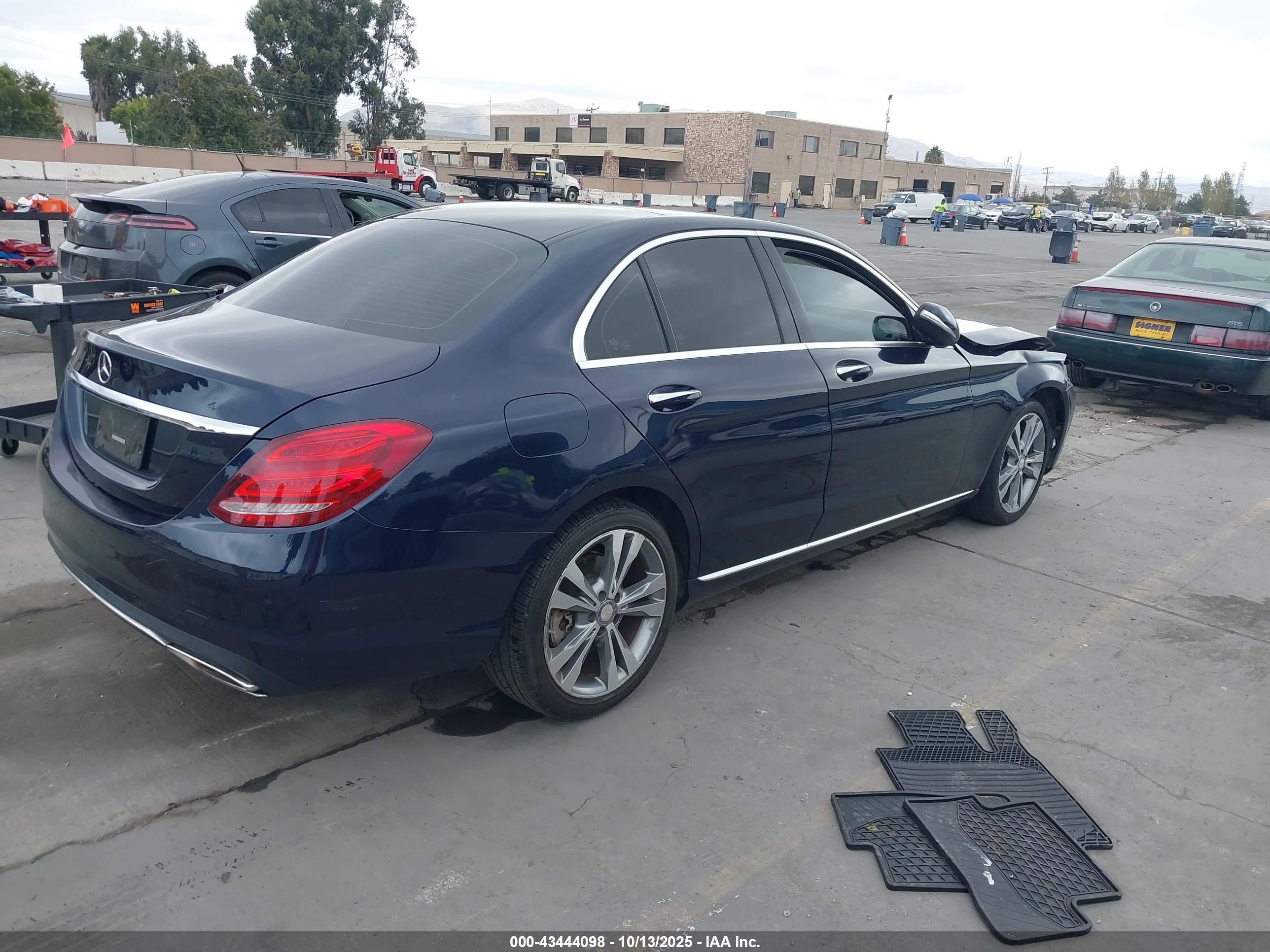 MERCEDES-BENZ C image 4