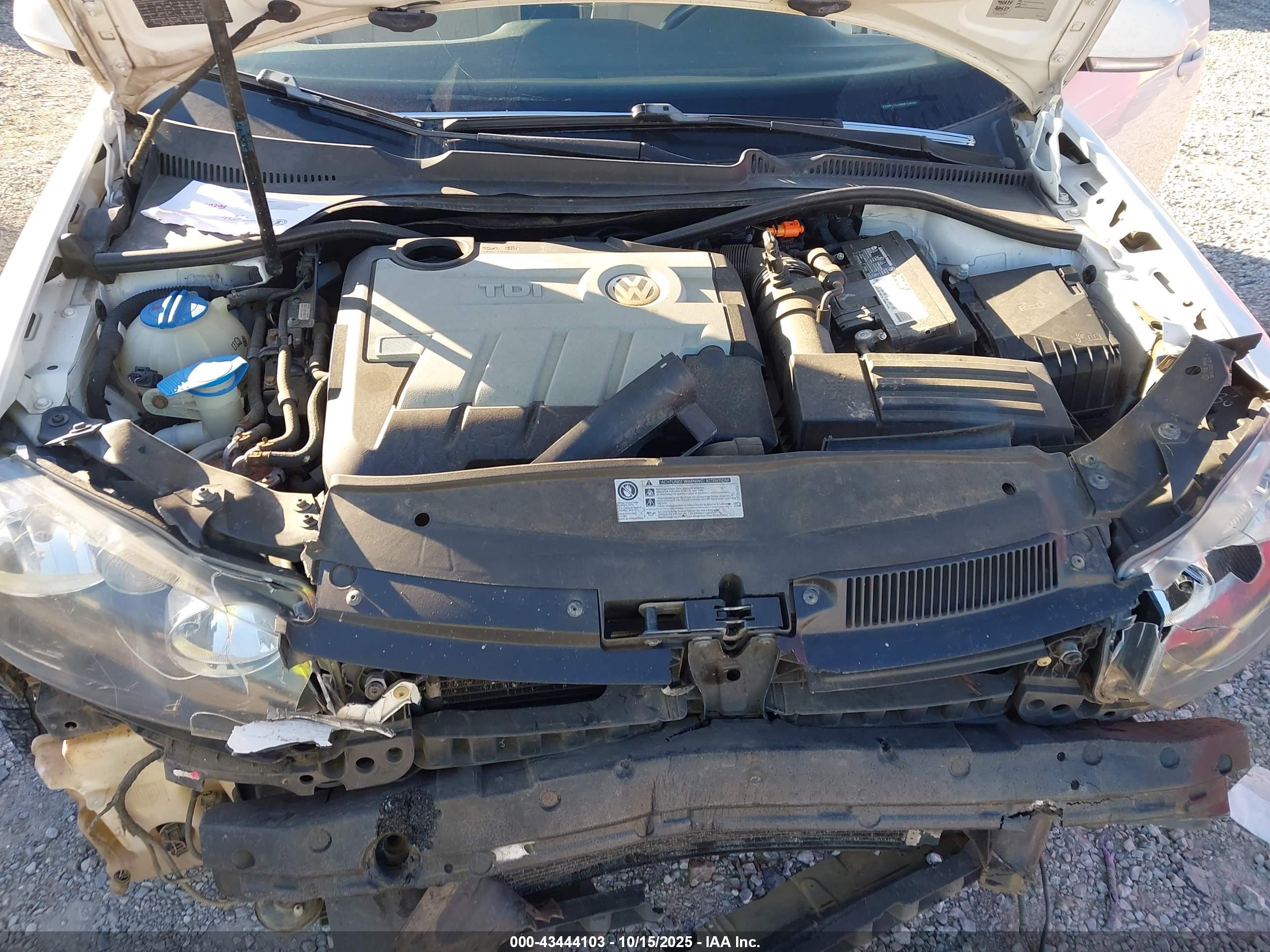 VOLKSWAGEN JETTA image 10