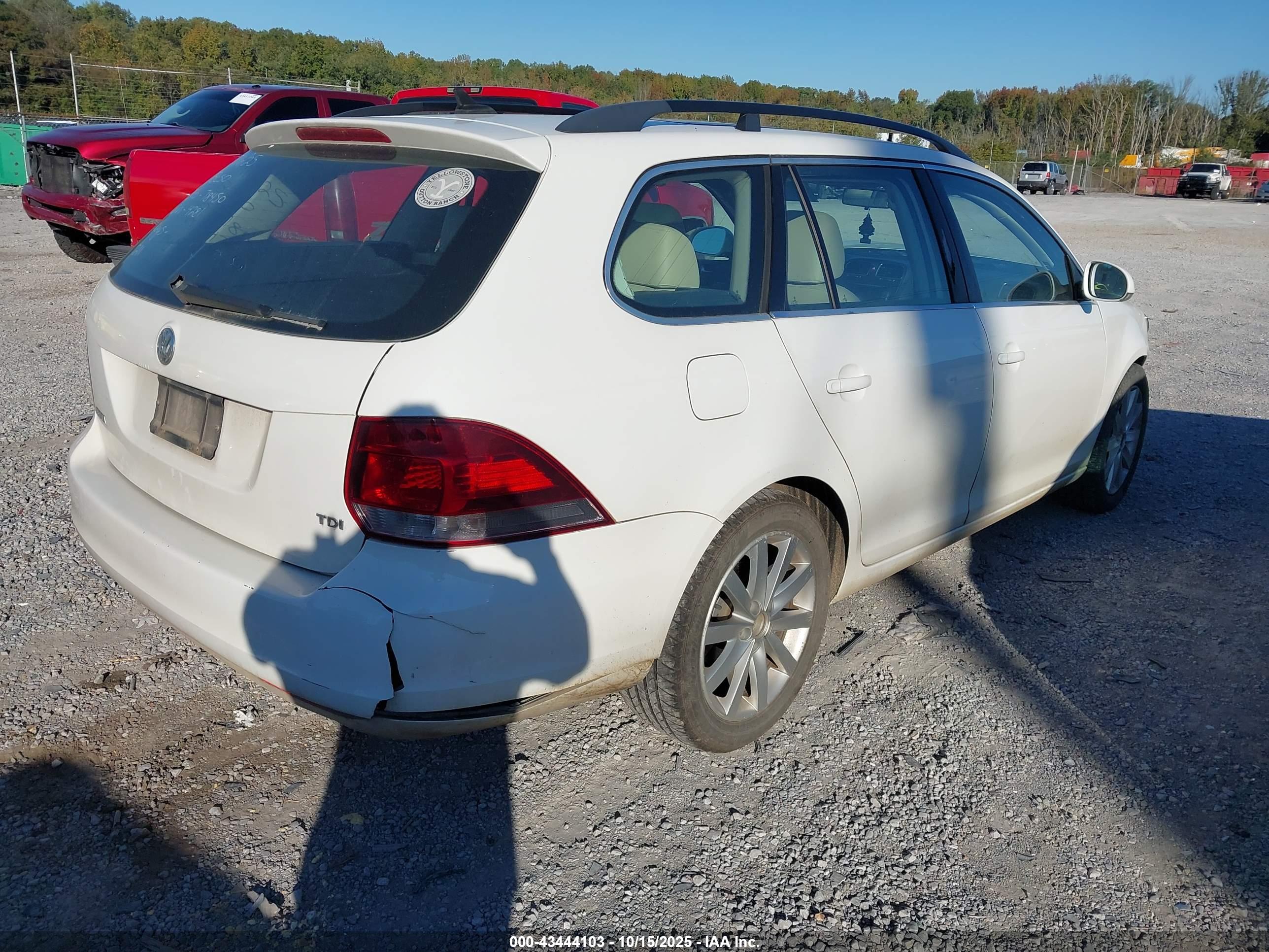 VOLKSWAGEN JETTA image 4
