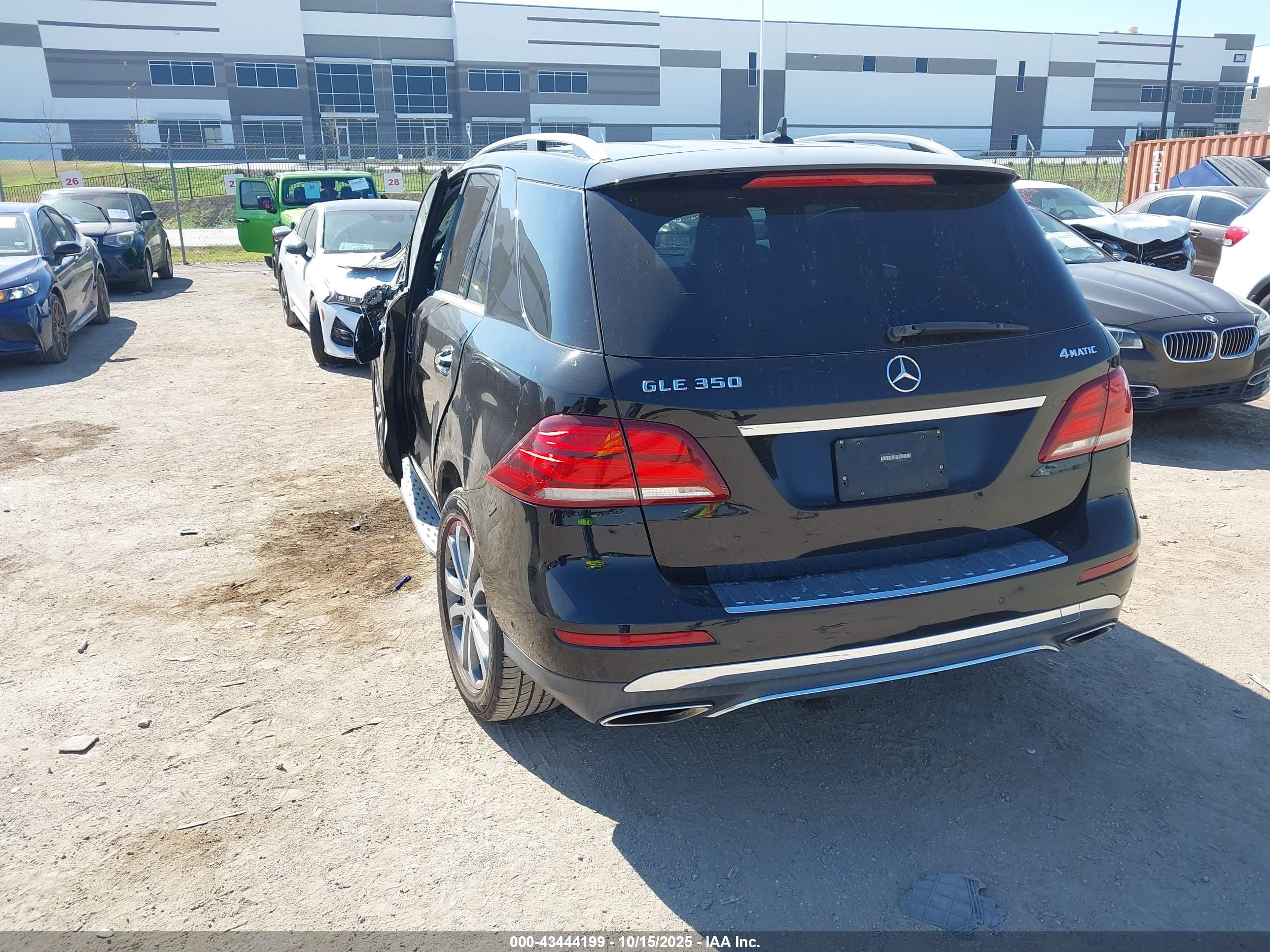 MERCEDES-BENZ GLE image 3