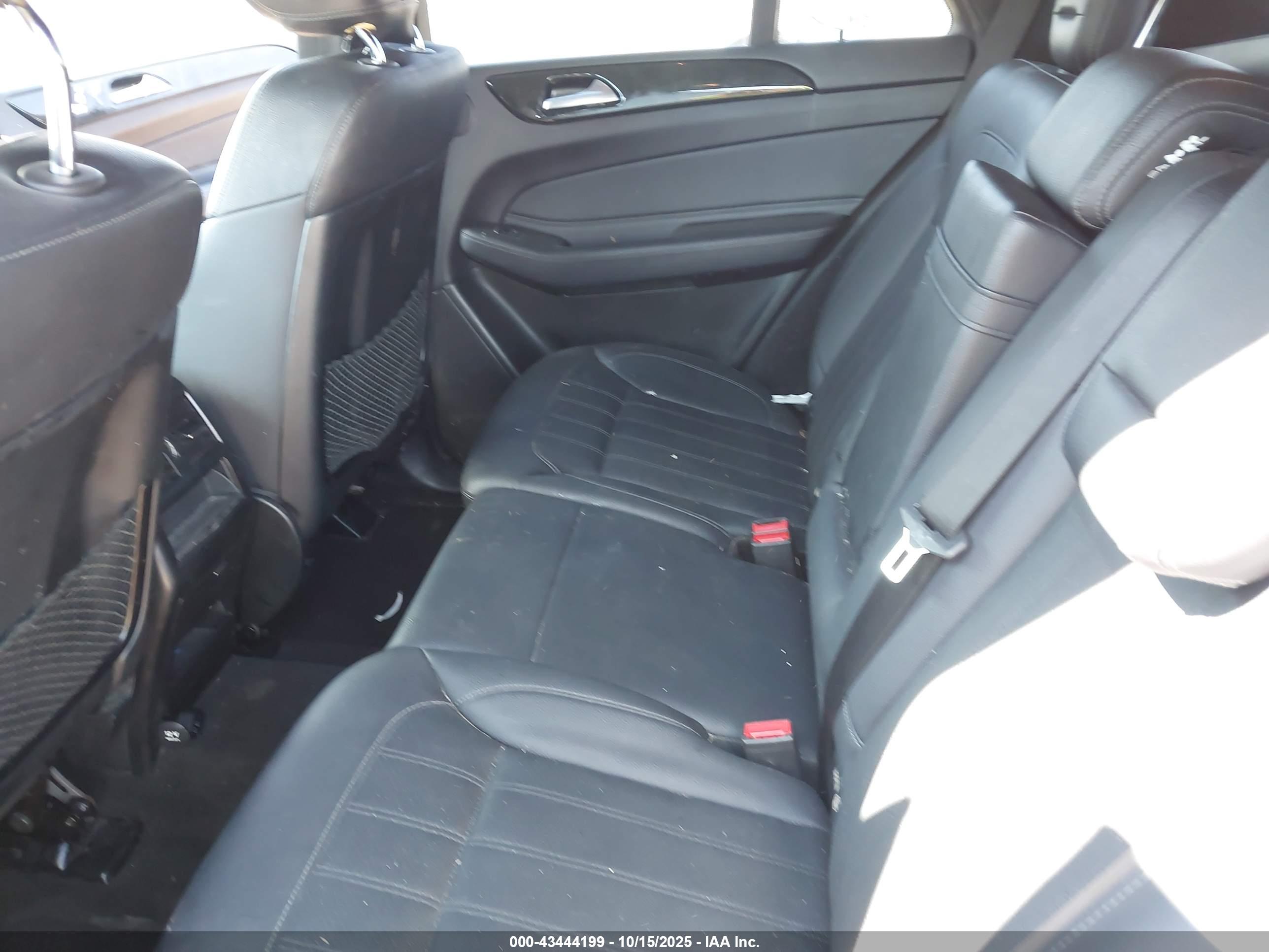 MERCEDES-BENZ GLE image 8
