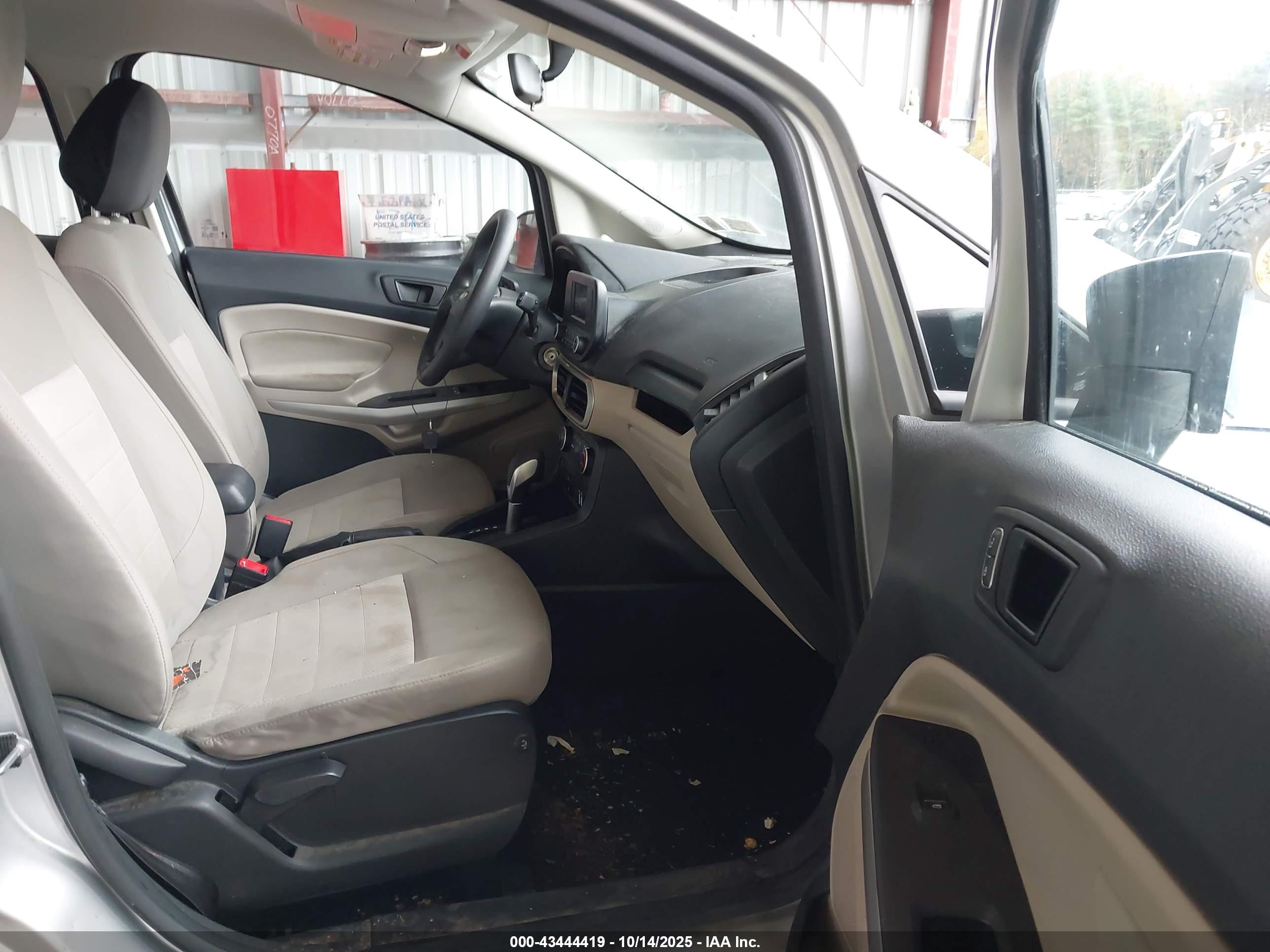 FORD ECOSPORT image 5