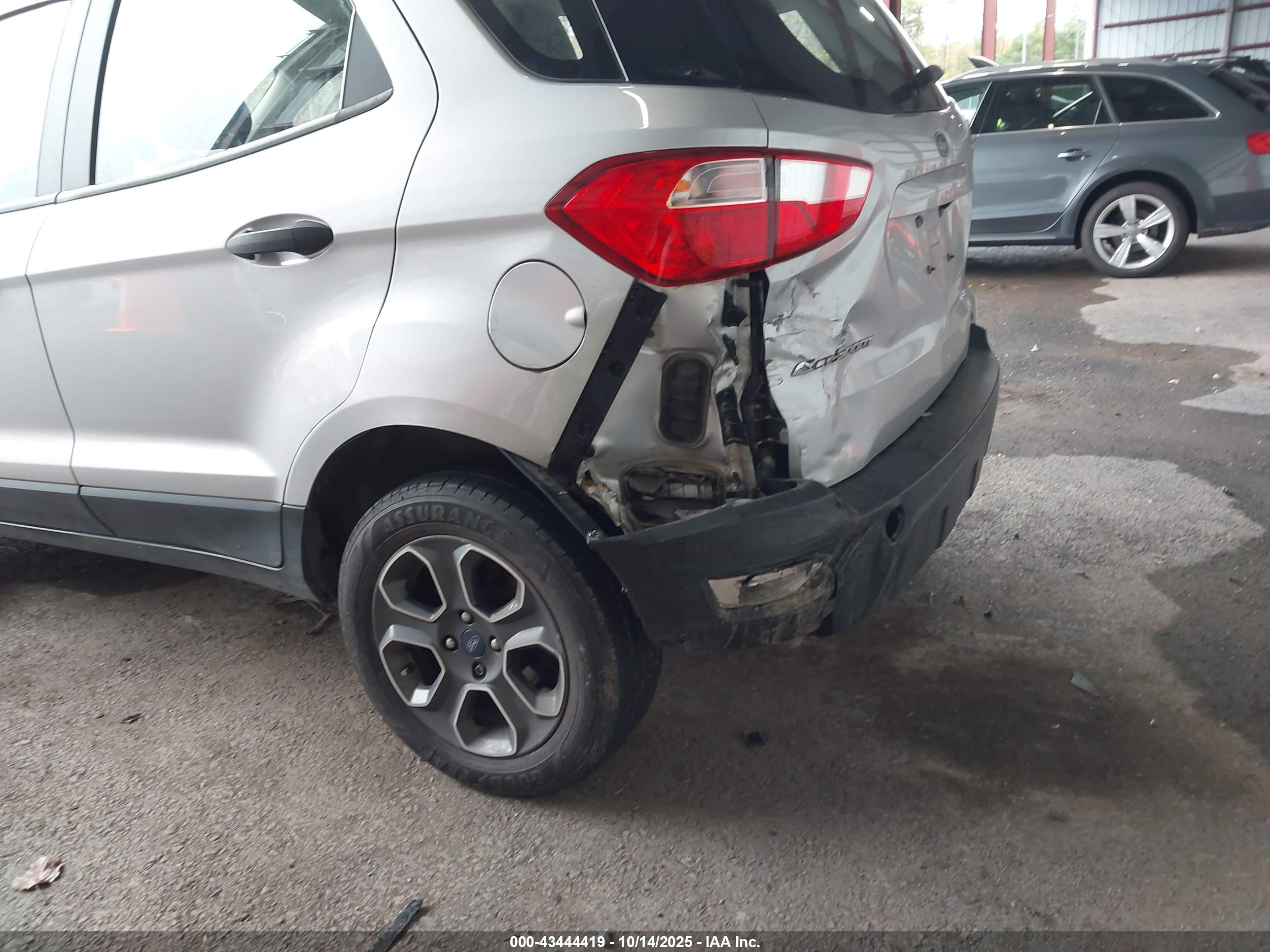 FORD ECOSPORT image 6