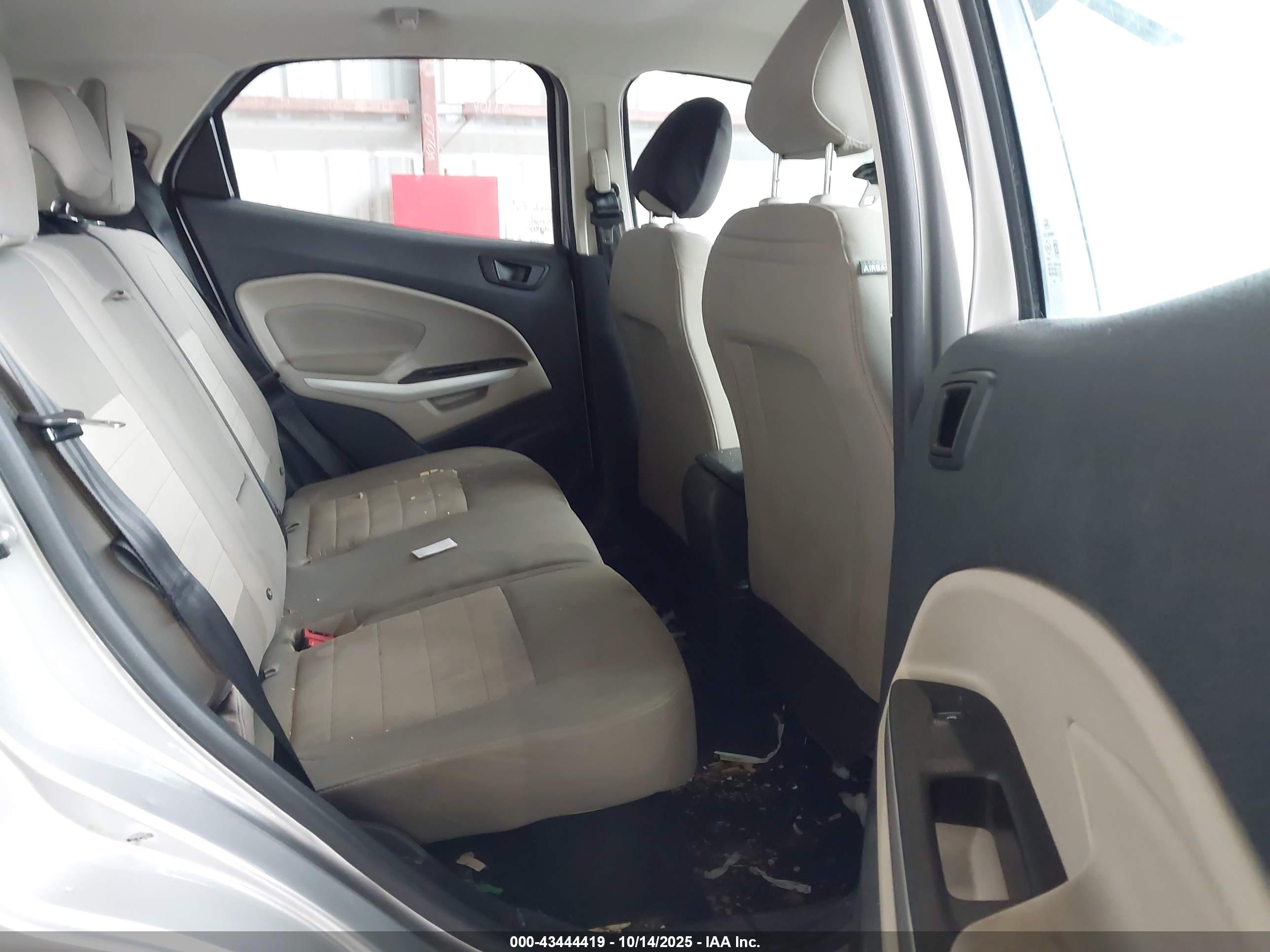 FORD ECOSPORT image 8