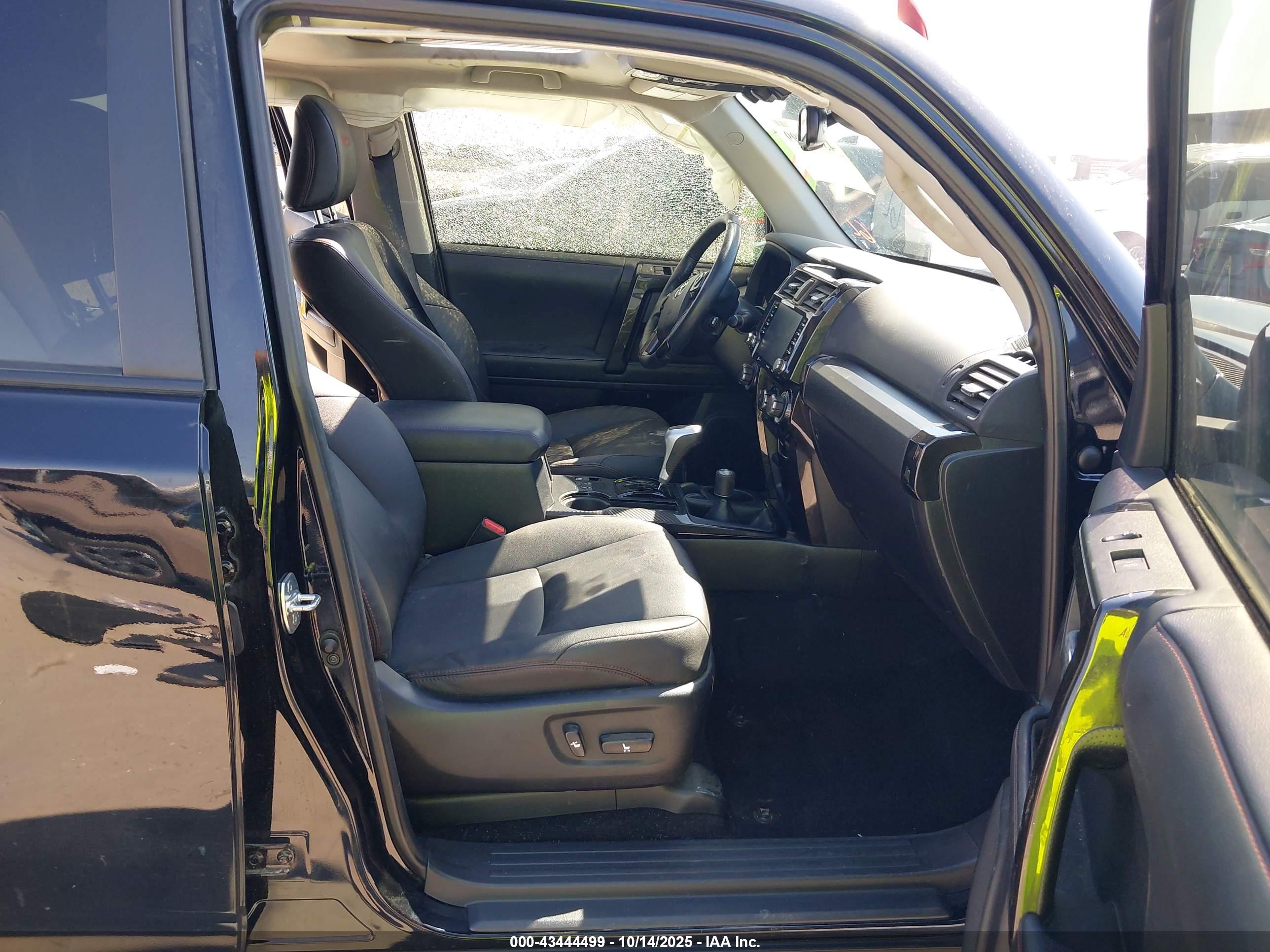 TOYOTA 4RUNNER image 5