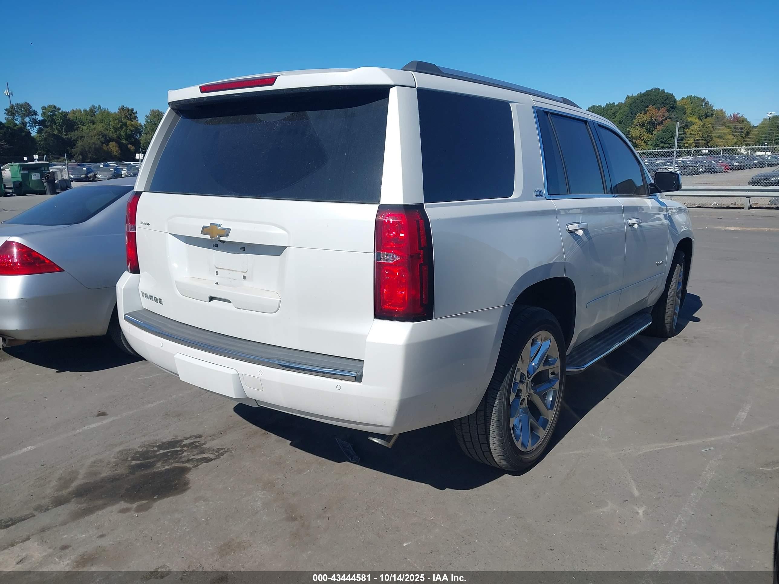 CHEVROLET TAHOE image 4