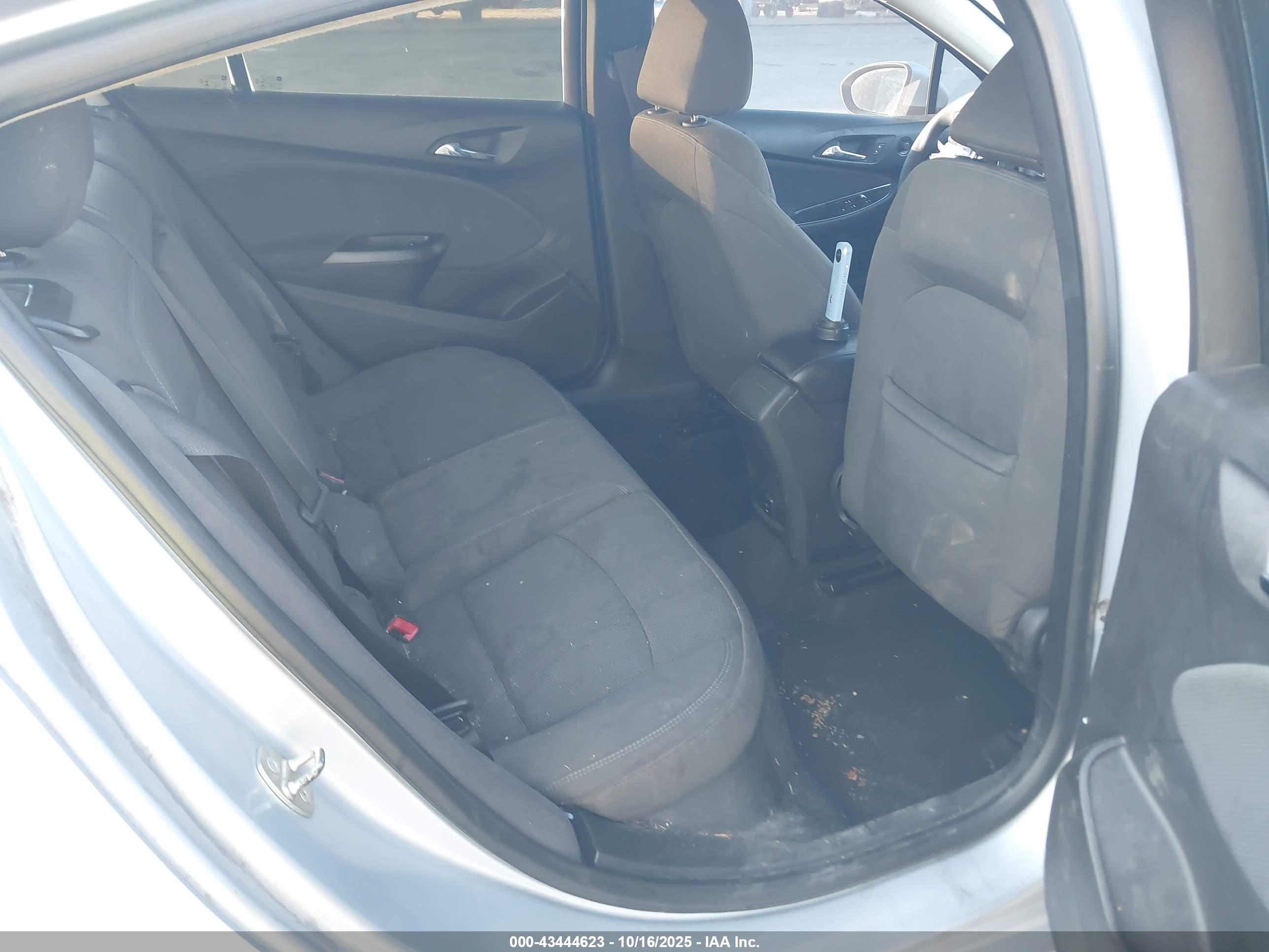 CHEVROLET CRUZE image 8