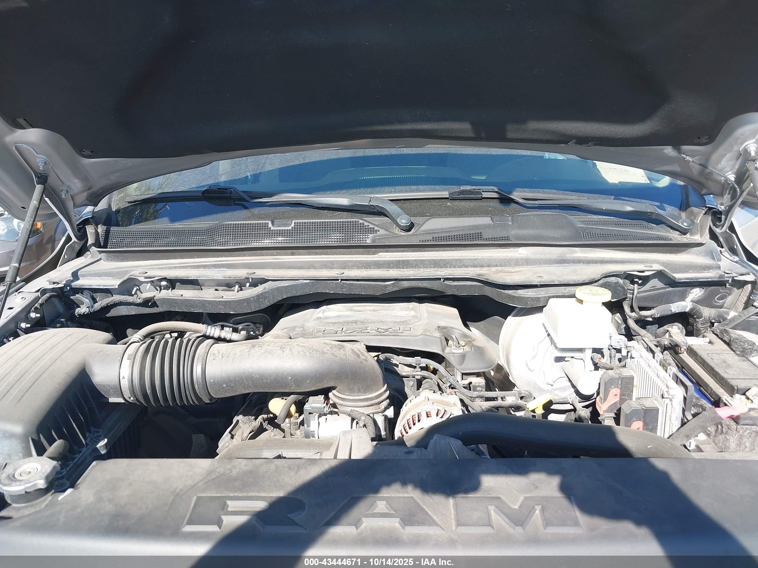 RAM 1500 image 10