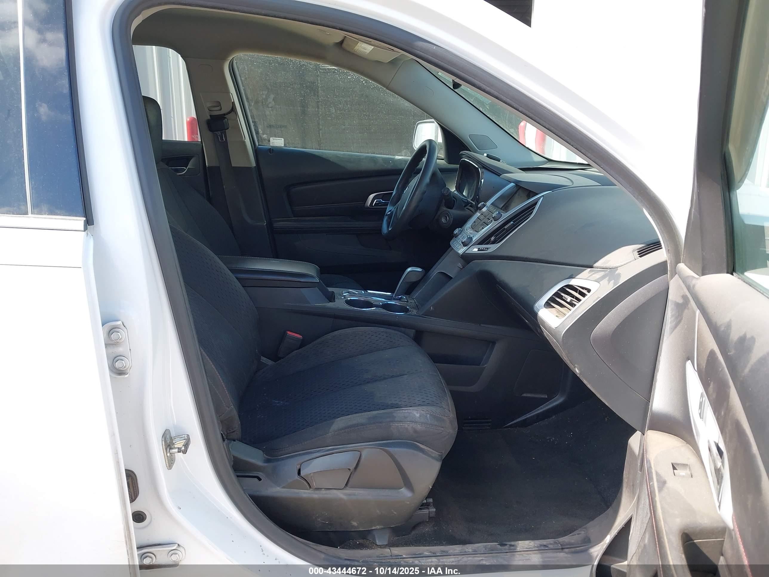 GMC TERRAIN image 5