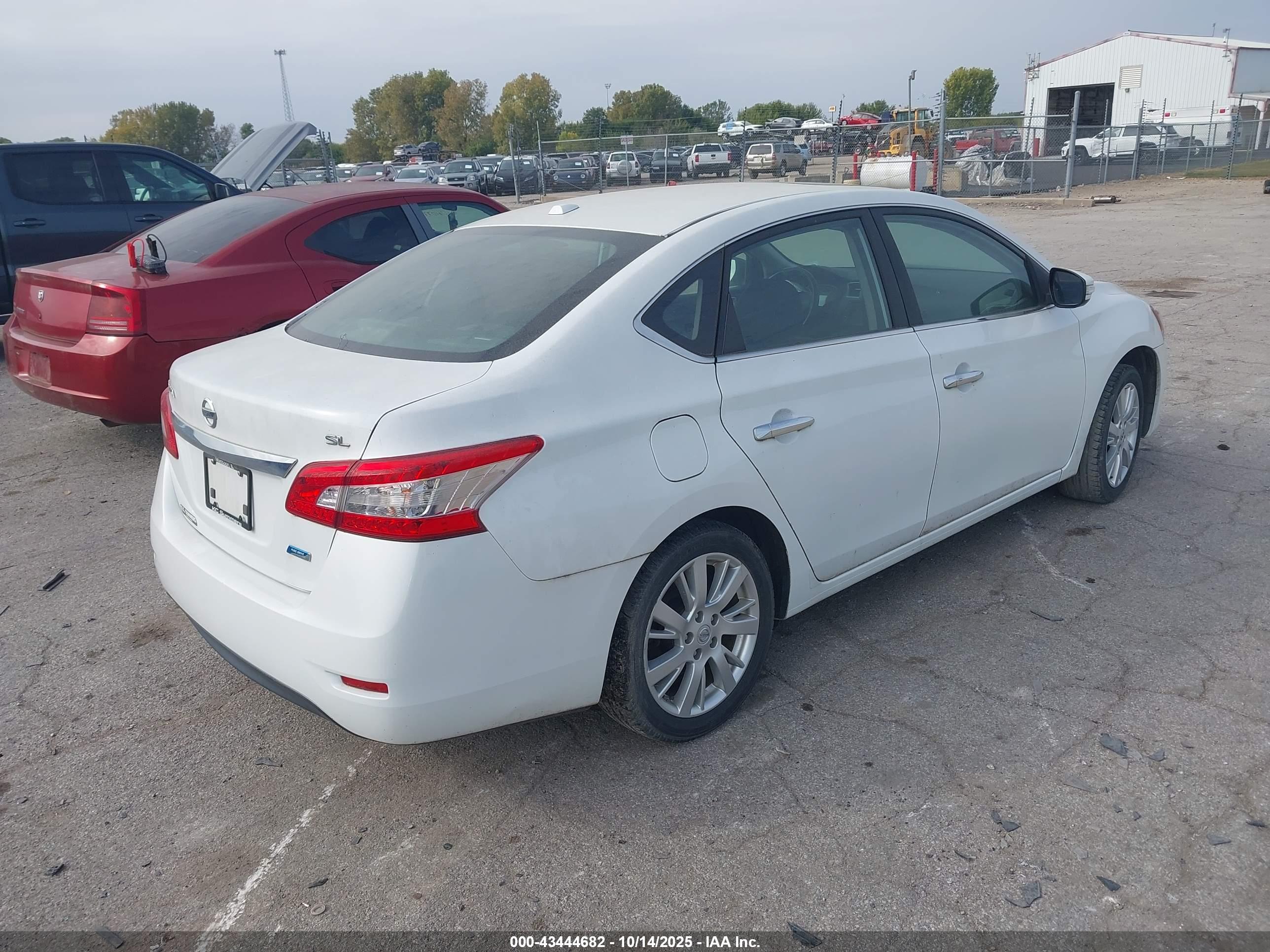 NISSAN SENTRA image 4
