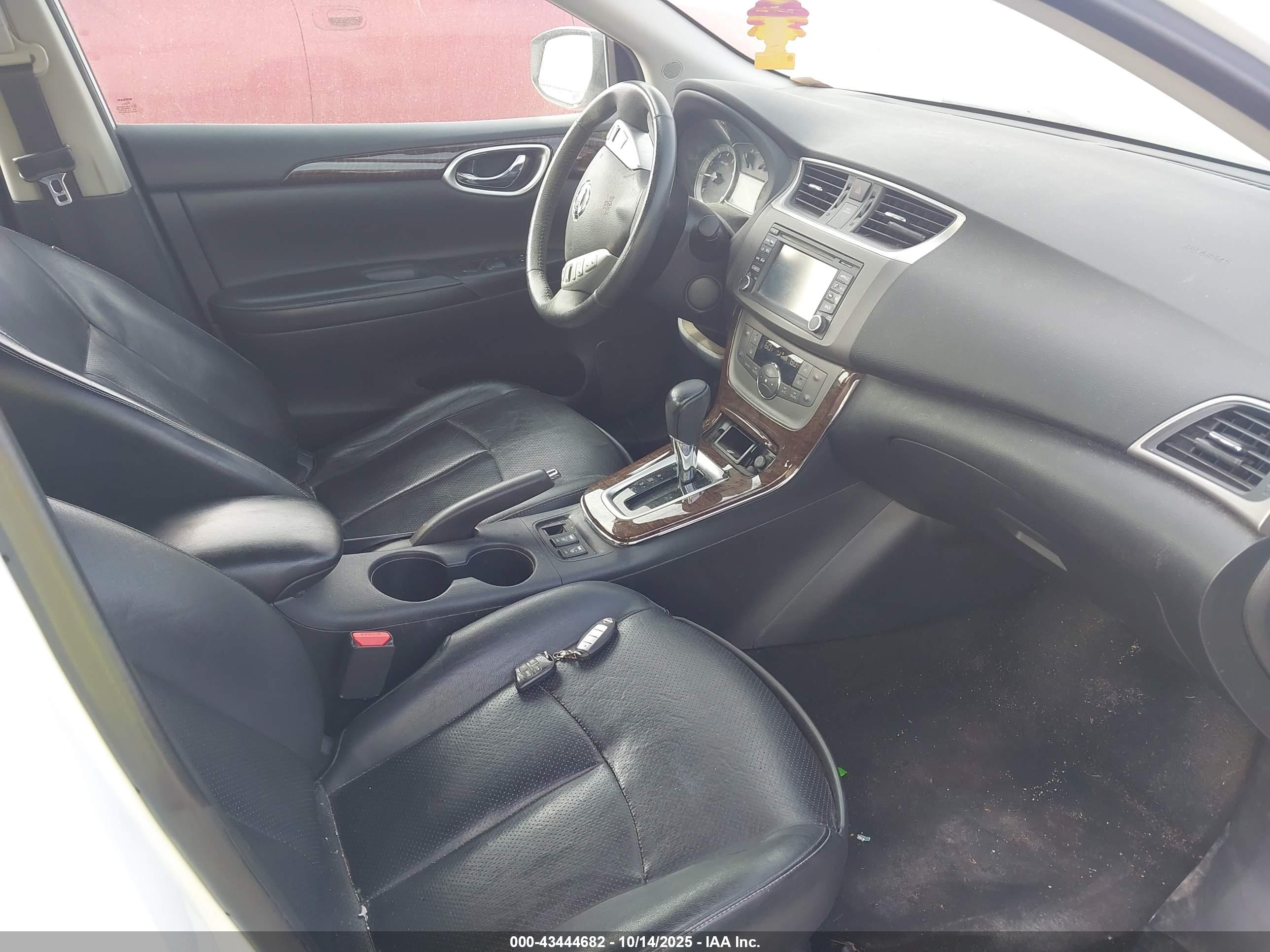 NISSAN SENTRA image 5