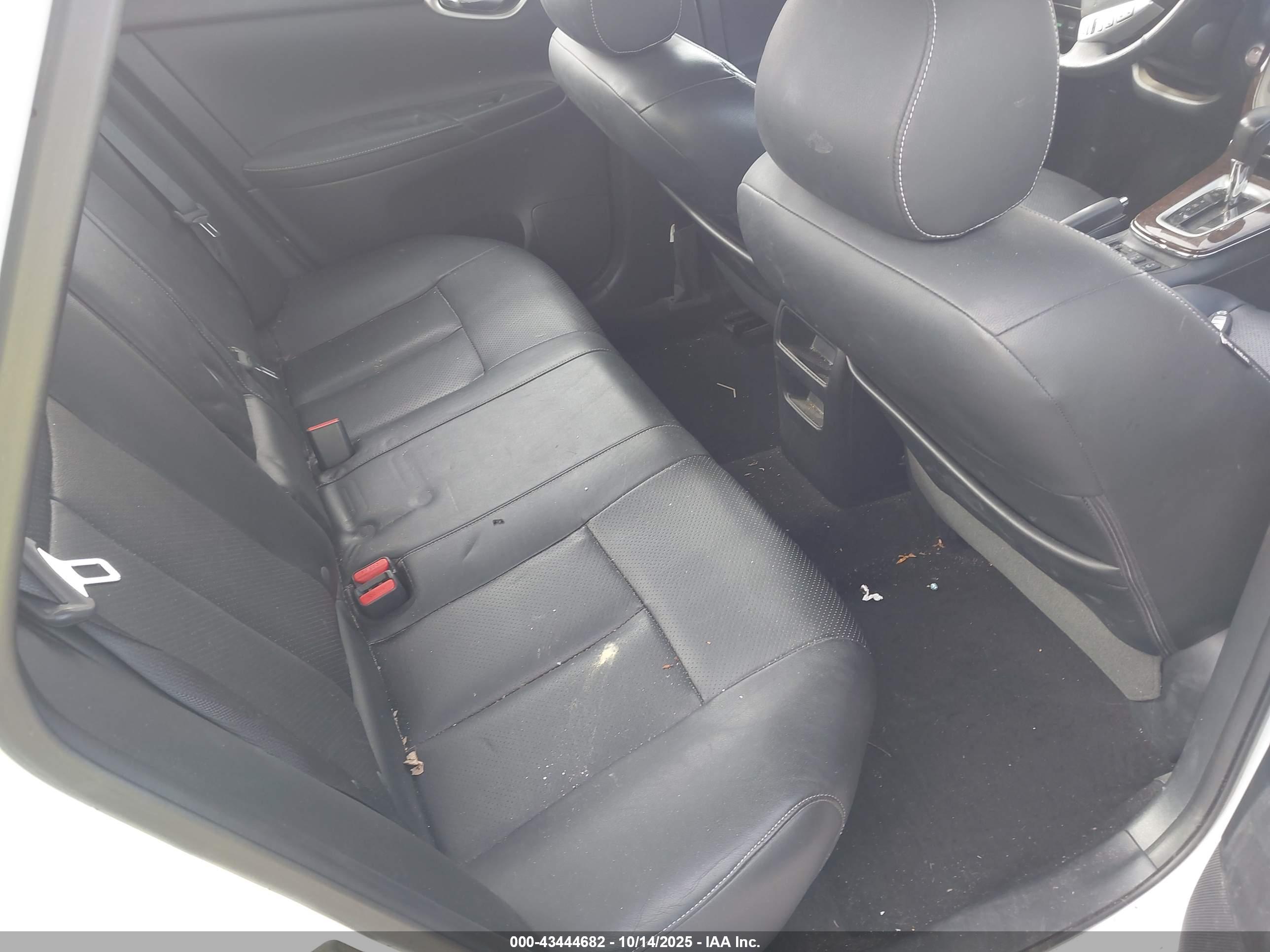NISSAN SENTRA image 8