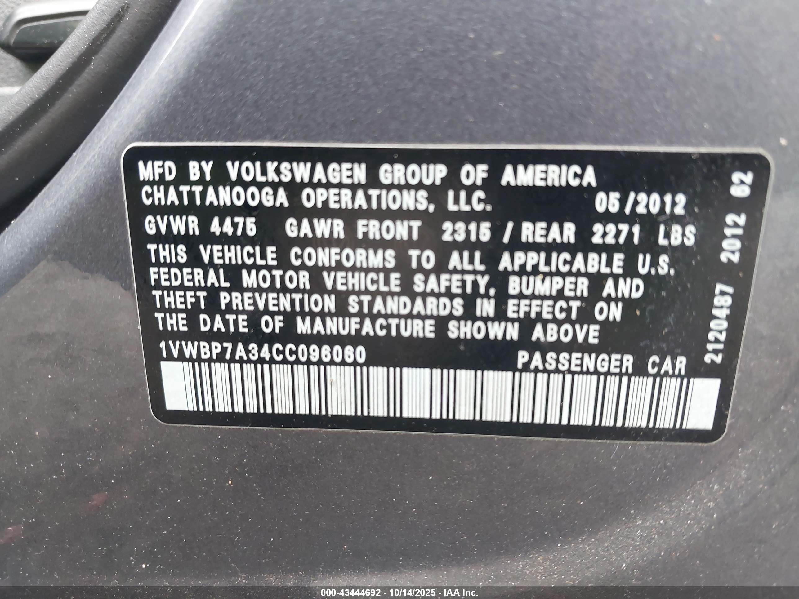 VOLKSWAGEN PASSAT image 9