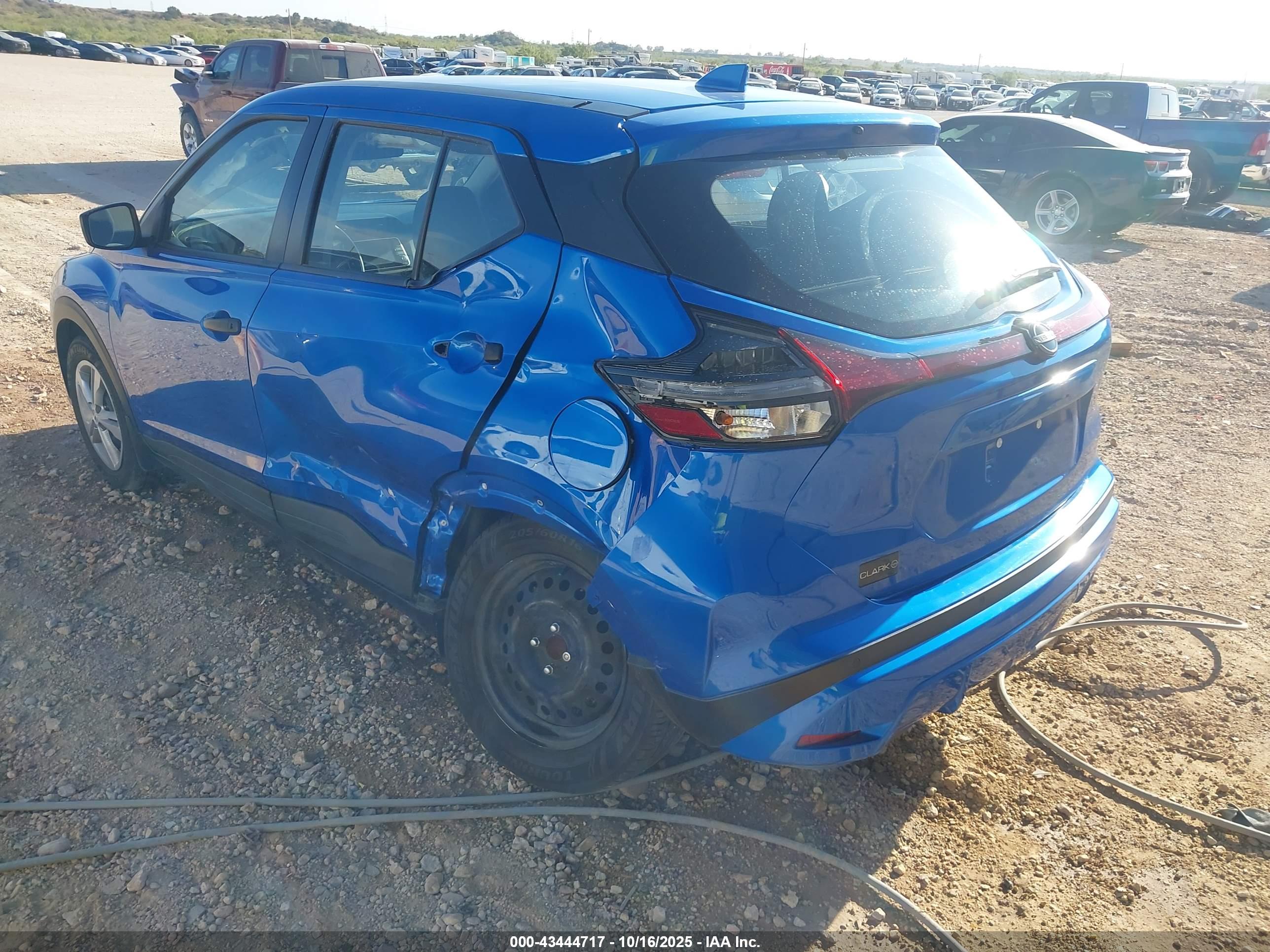 NISSAN KICKS image 6